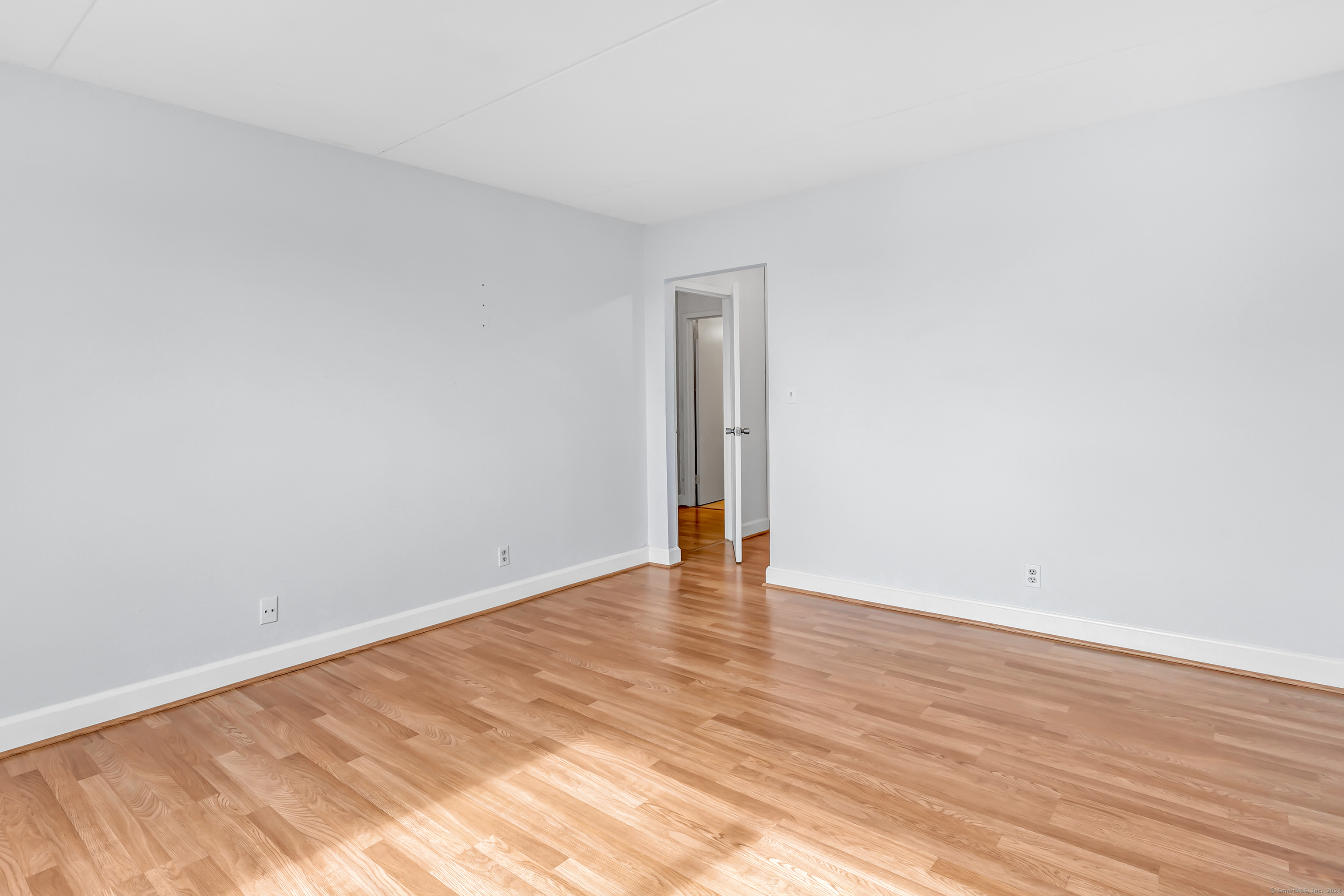 120 Huntington Turnpike 502