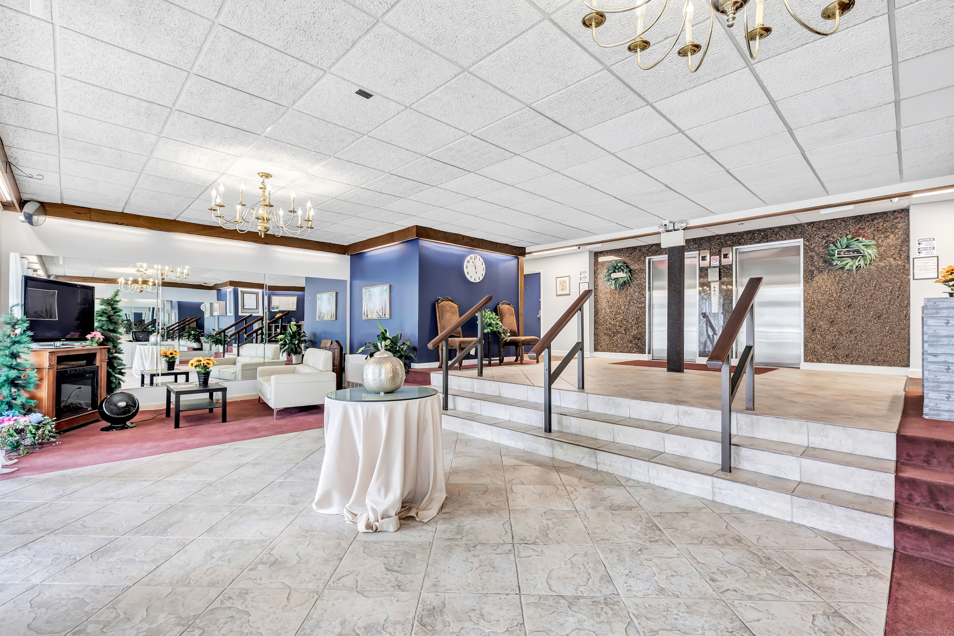 120 Huntington Turnpike 502