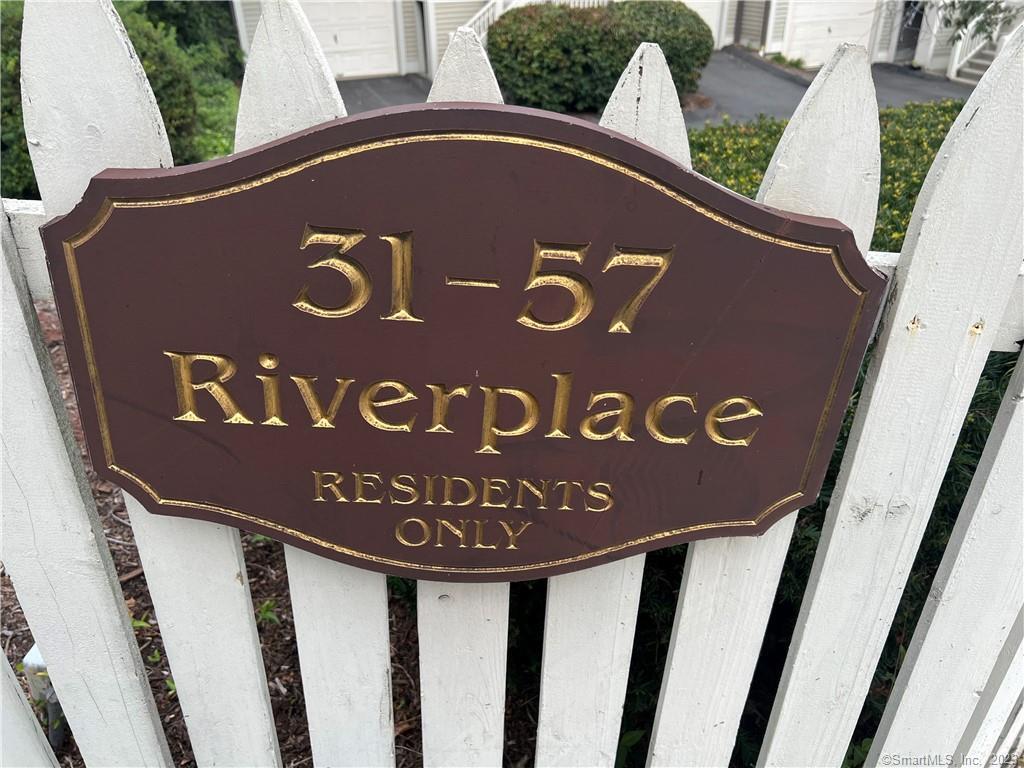 33 Exchange Street 33