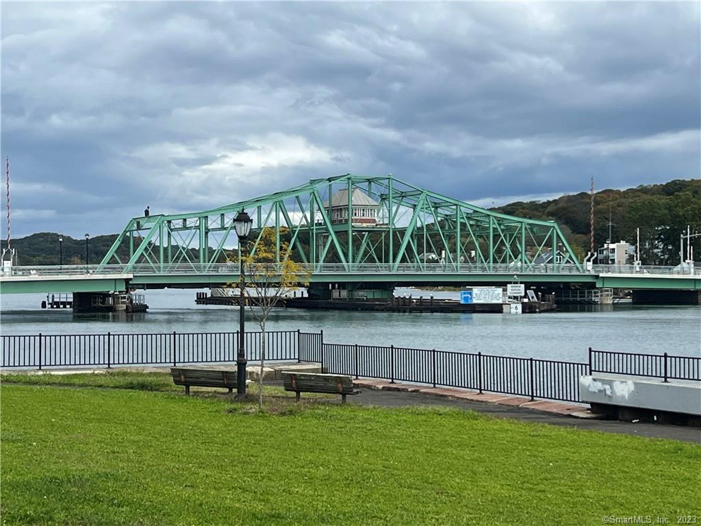 33 Exchange Street 33