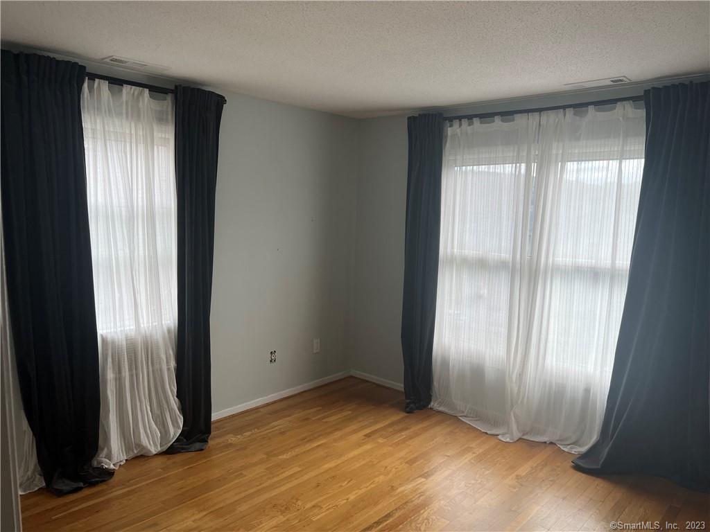 33 Exchange Street 33