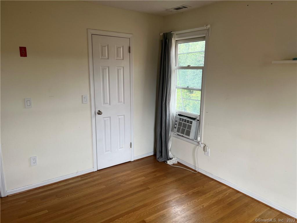 33 Exchange Street 33