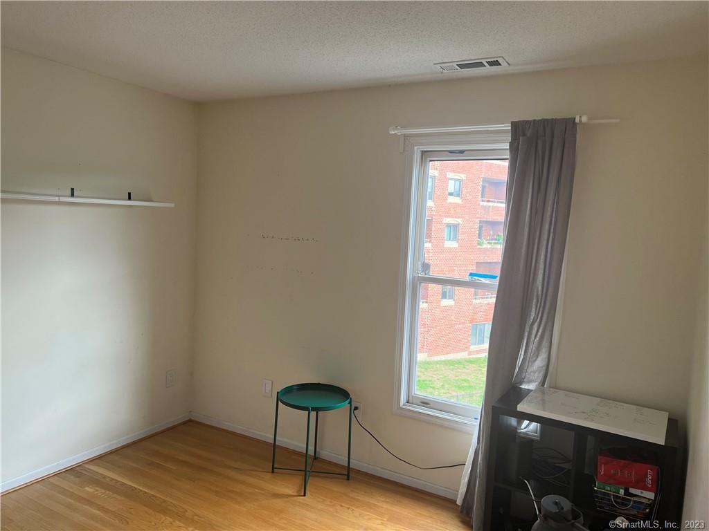 33 Exchange Street 33