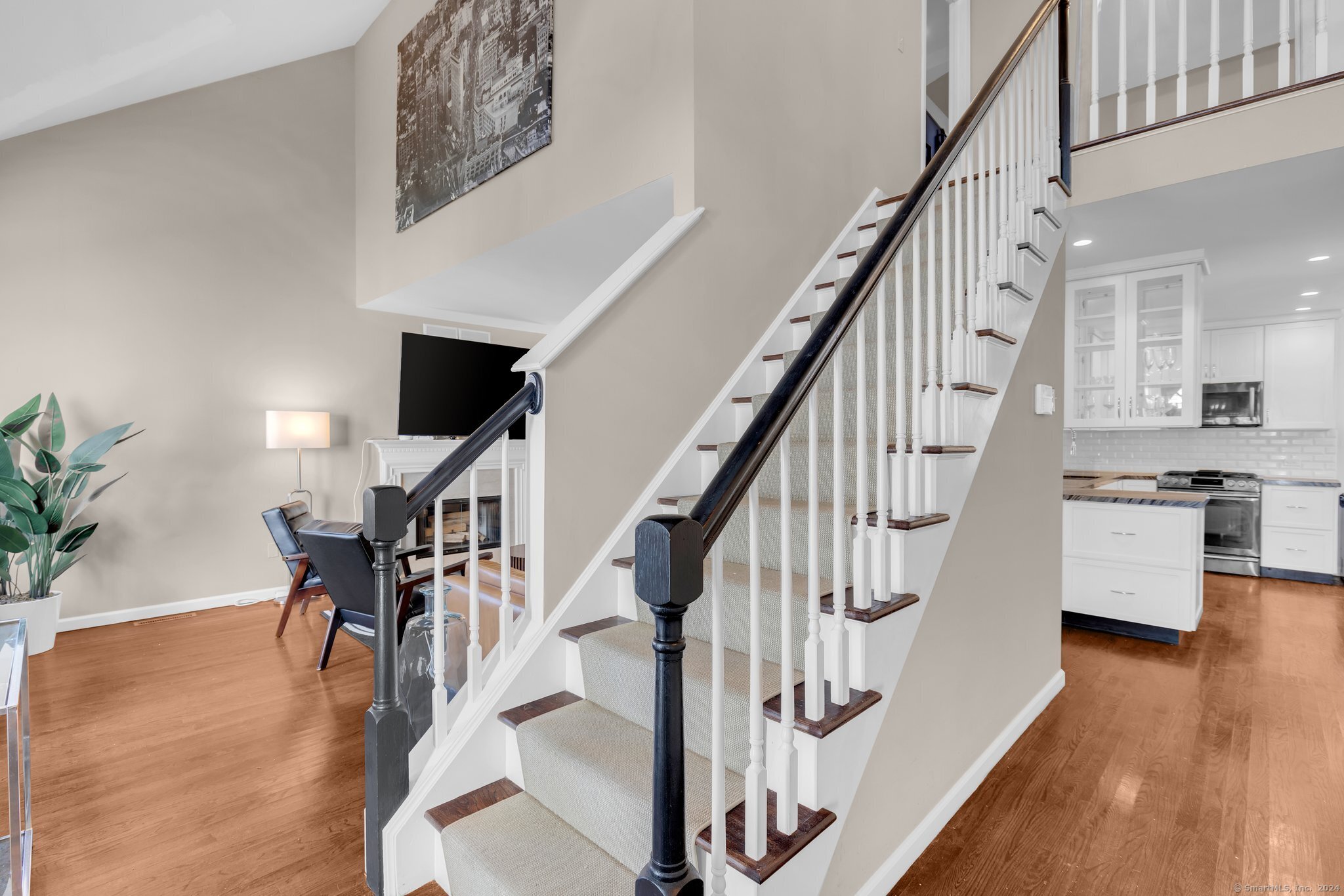 7 Mead Street Unit: APT E