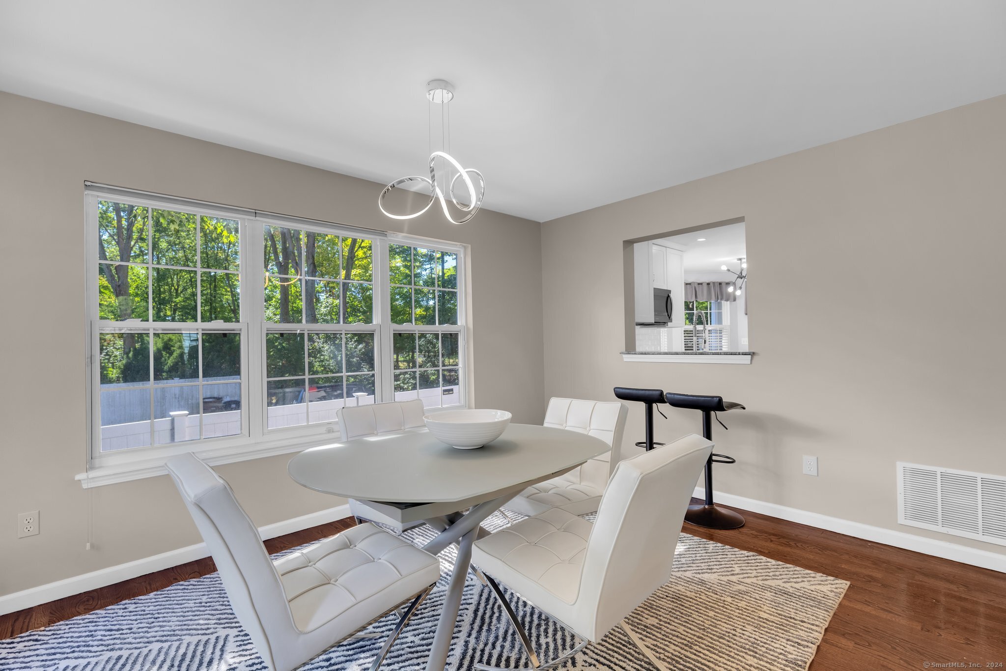 7 Mead Street Unit: APT E