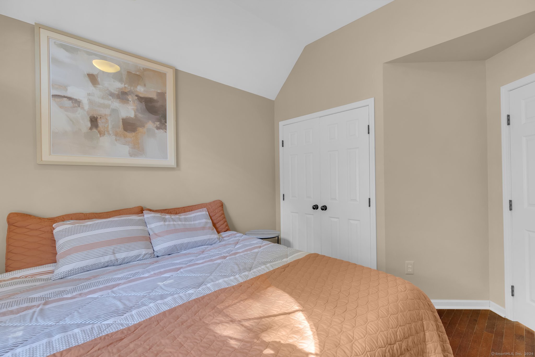7 Mead Street Unit: APT E