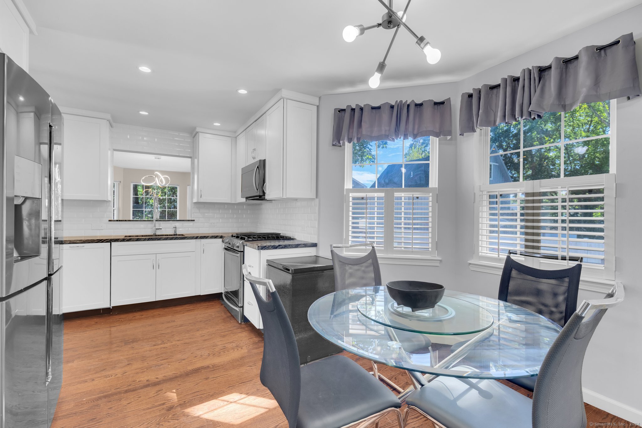 7 Mead Street Unit: APT E