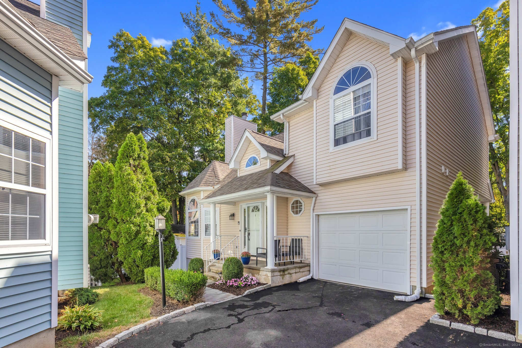 7 Mead Street Unit: APT E