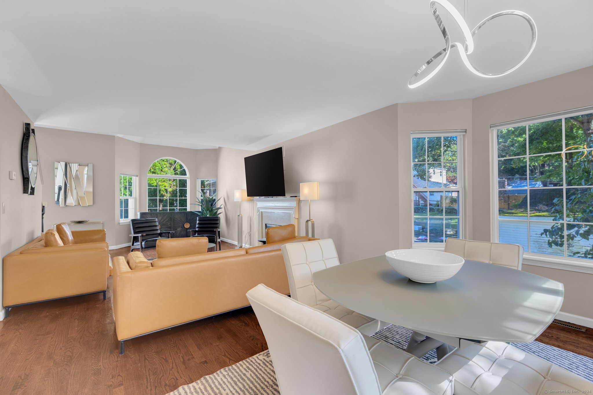 7 Mead Street Unit: APT E