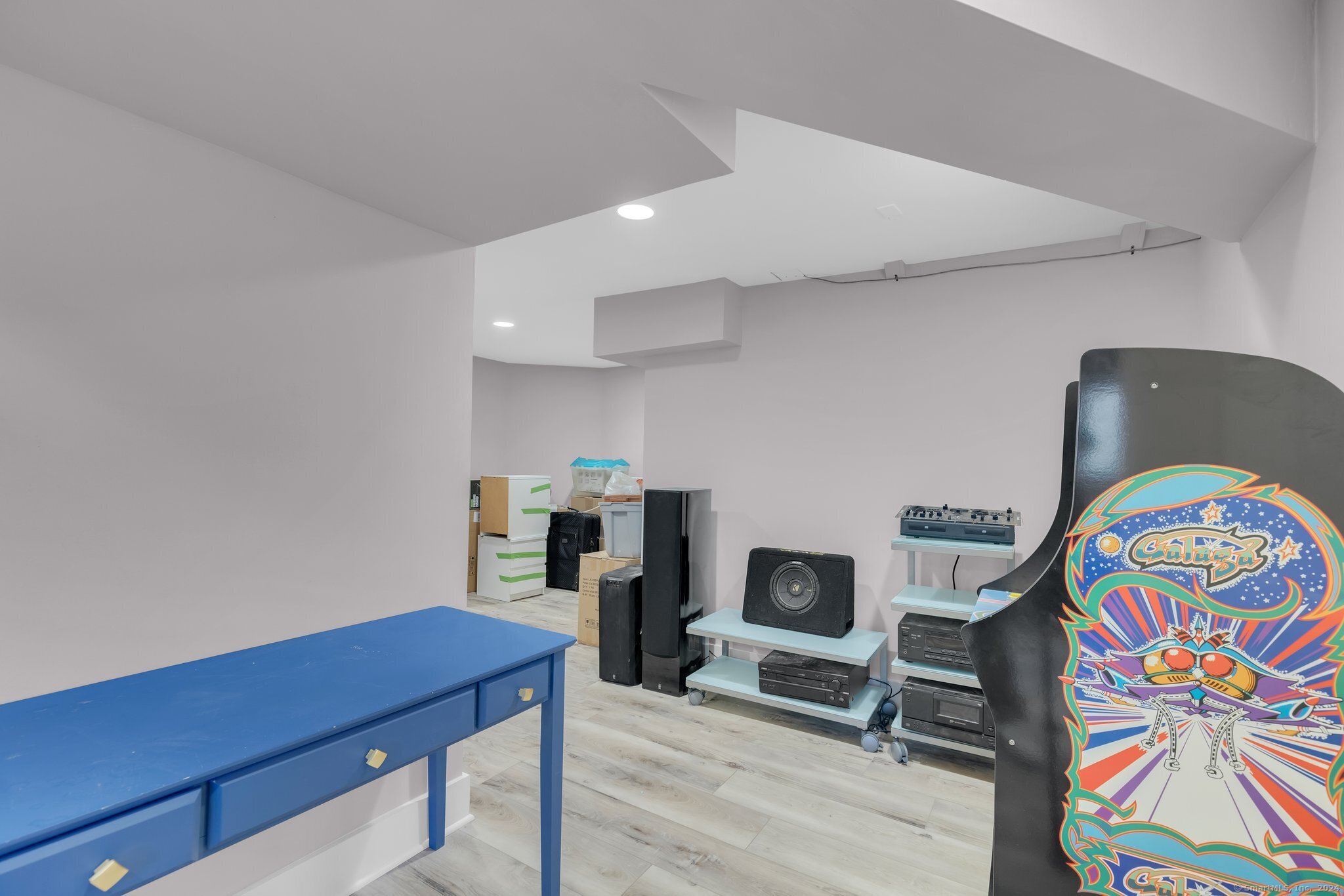 7 Mead Street Unit: APT E