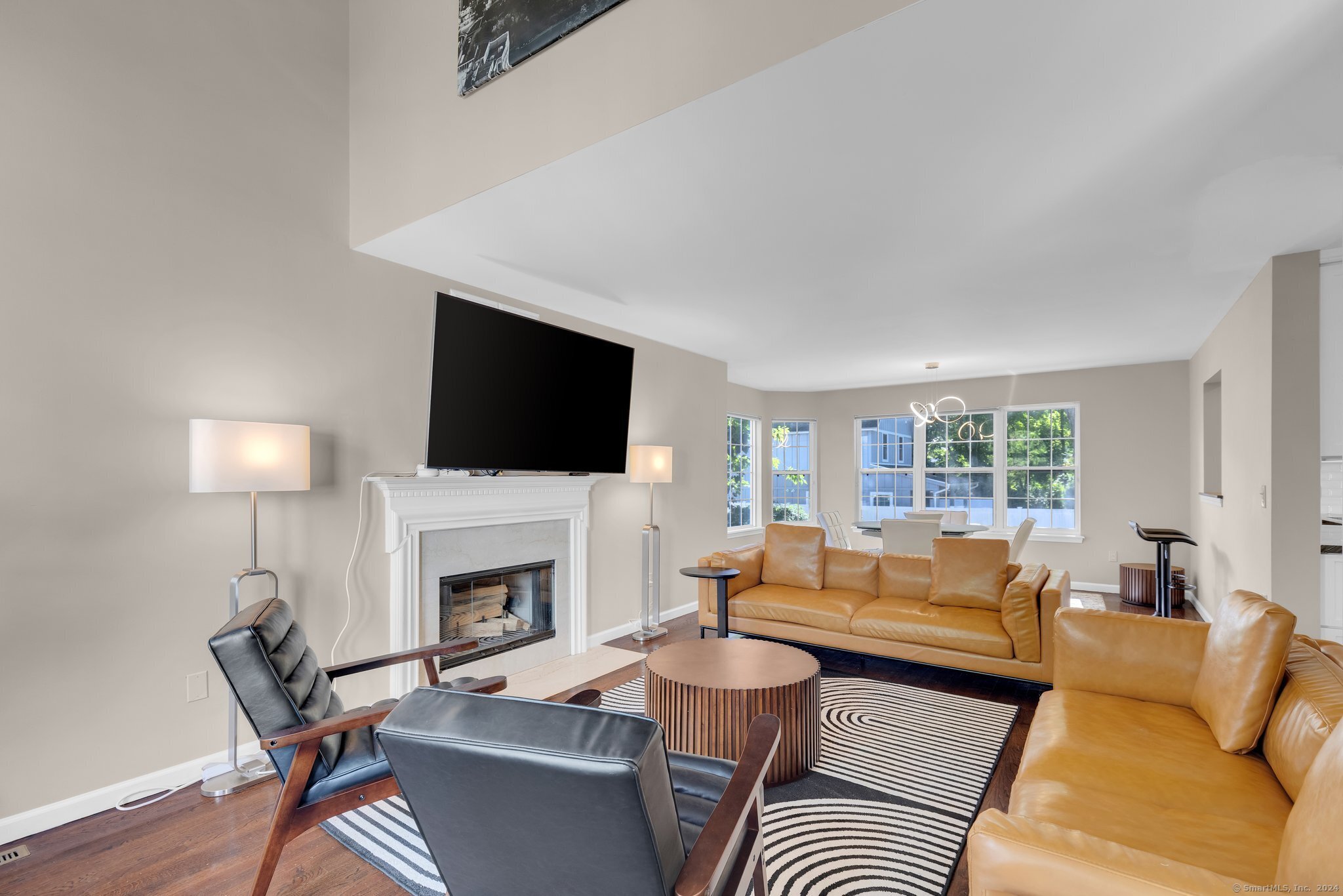 7 Mead Street Unit: APT E