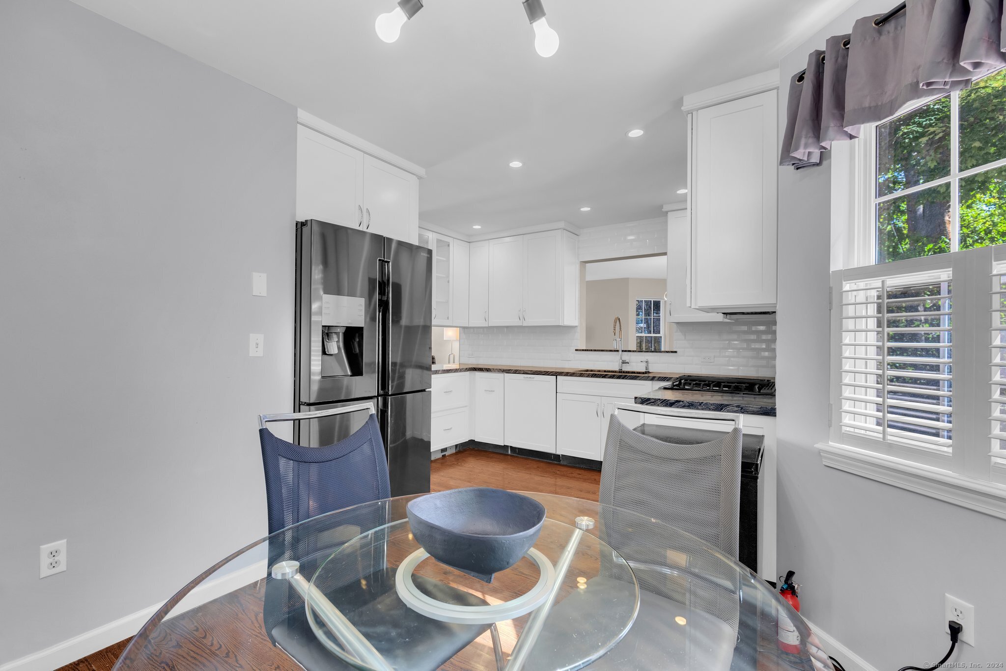 7 Mead Street Unit: APT E