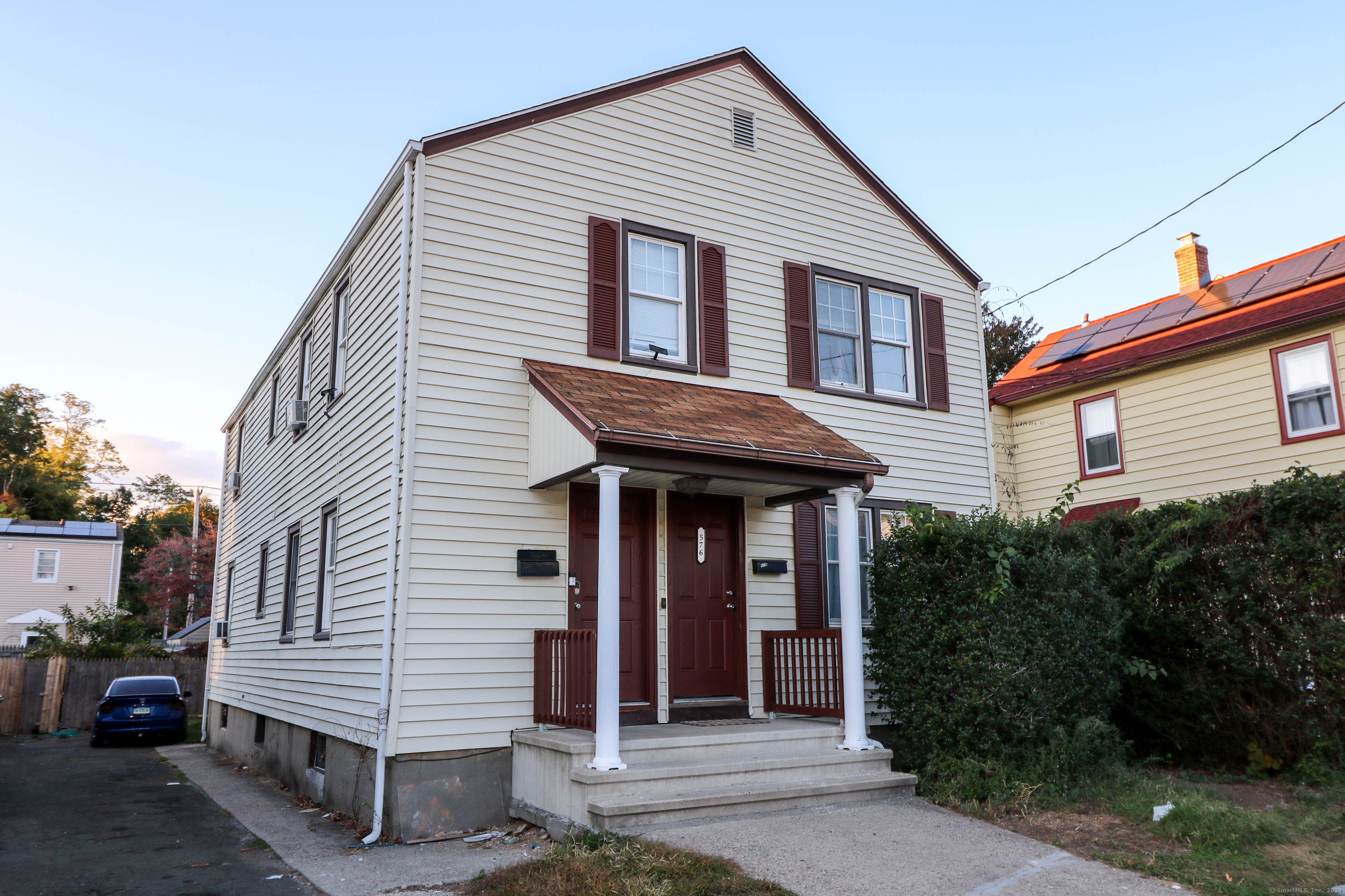 576-578 Garfield Avenue