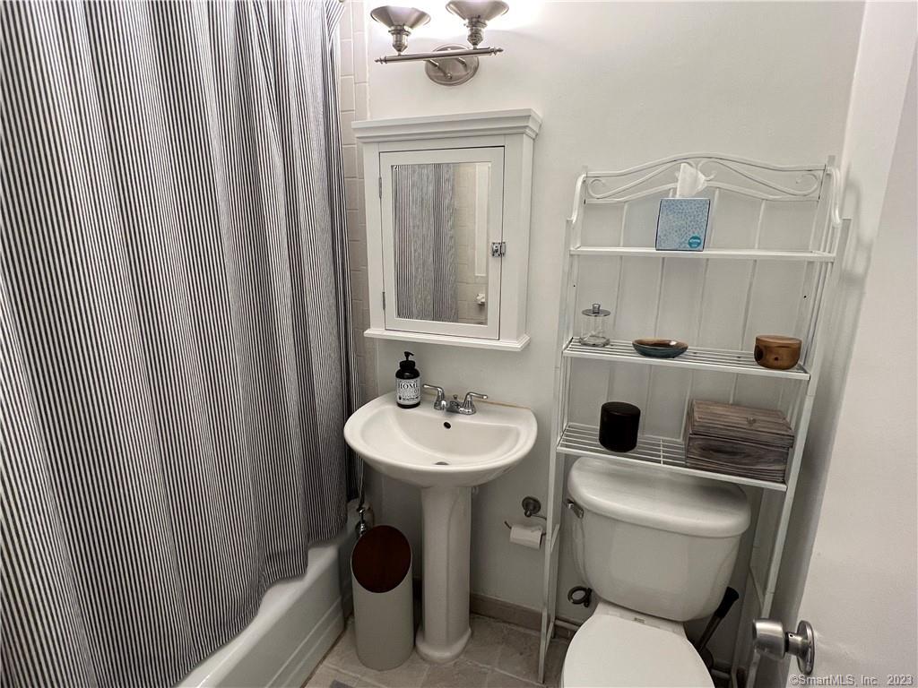 71 Strawberry Hill Avenue APT 1102