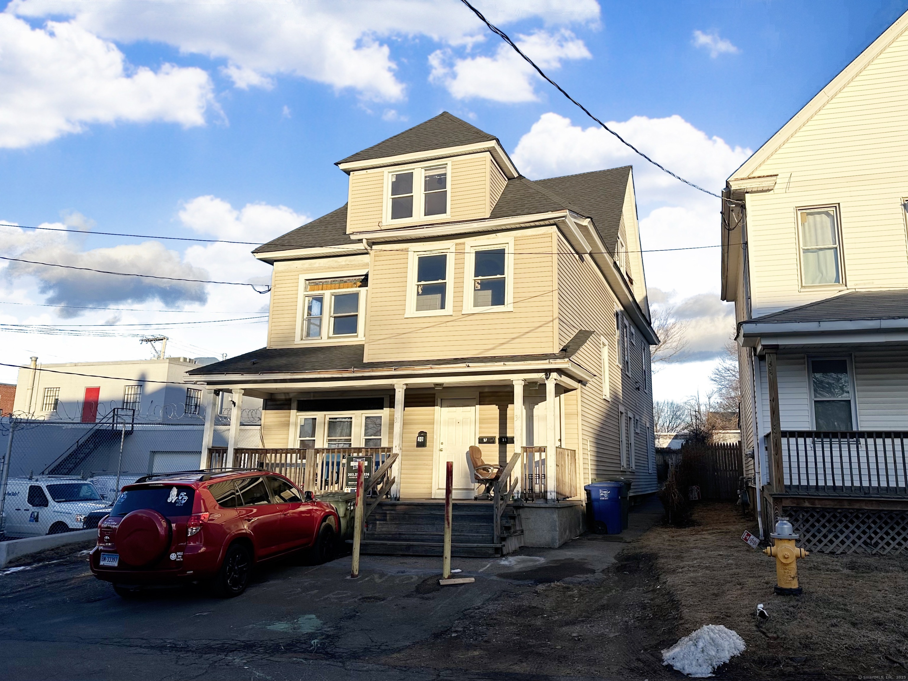 32 Wakeman Street