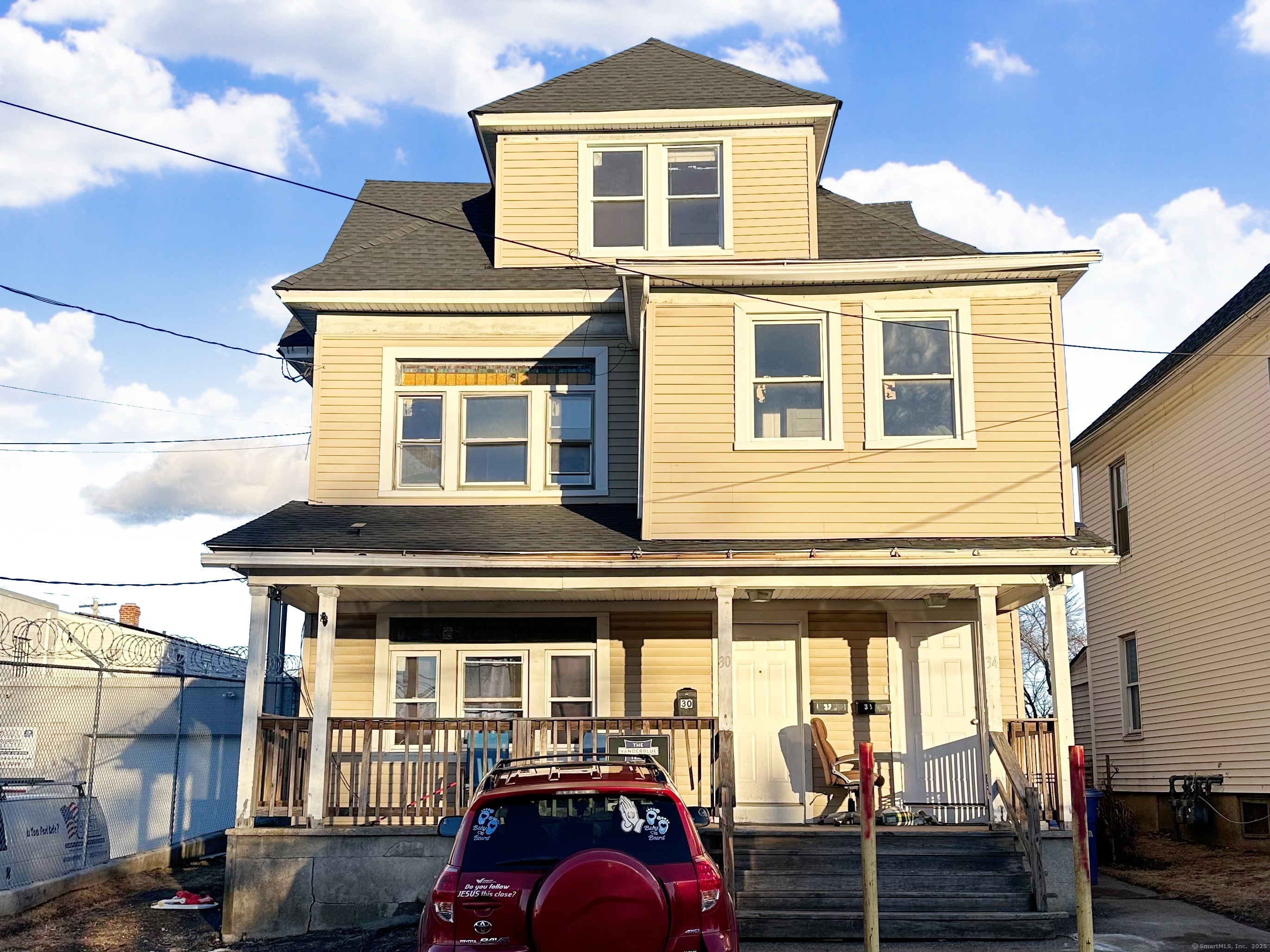 32 Wakeman Street