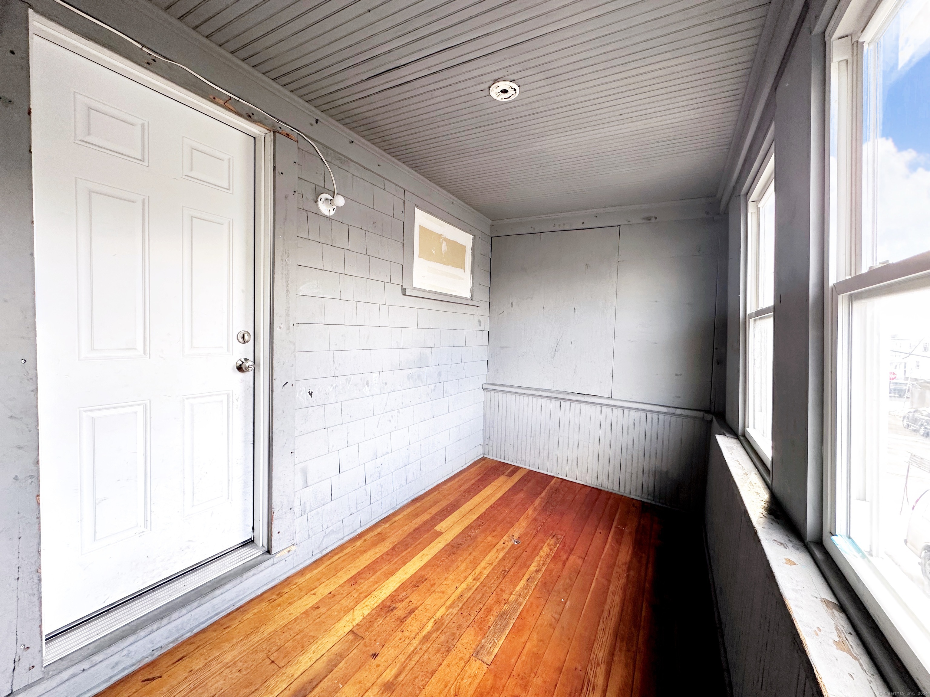 32 Wakeman Street