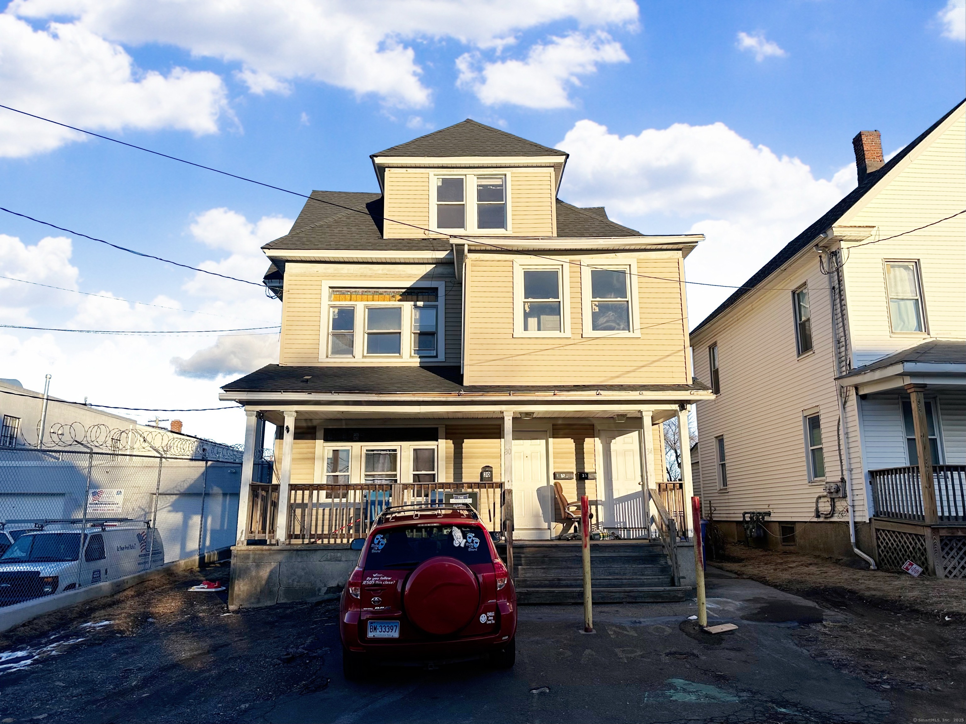 32 Wakeman Street