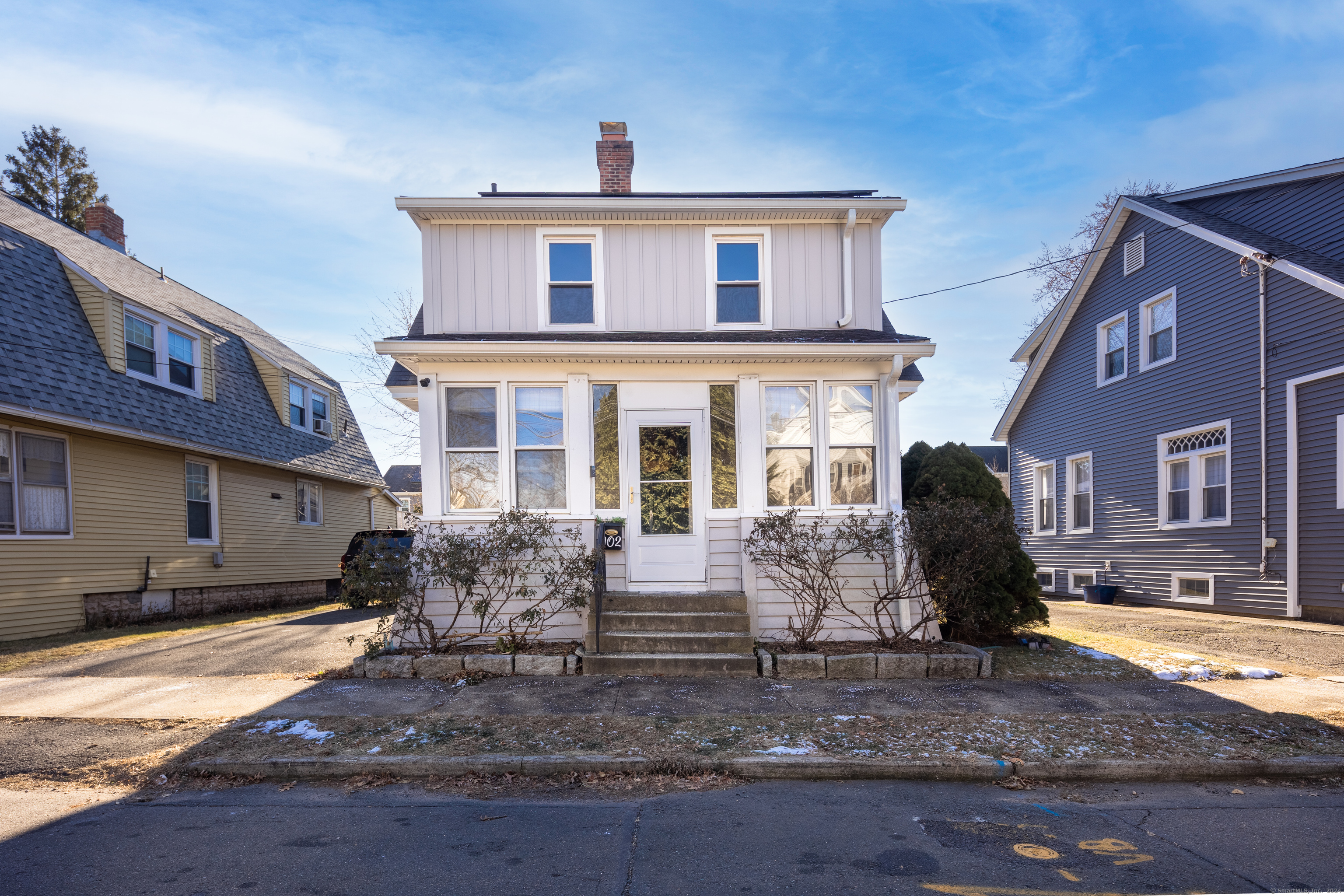 102 Hawthorne Avenue
