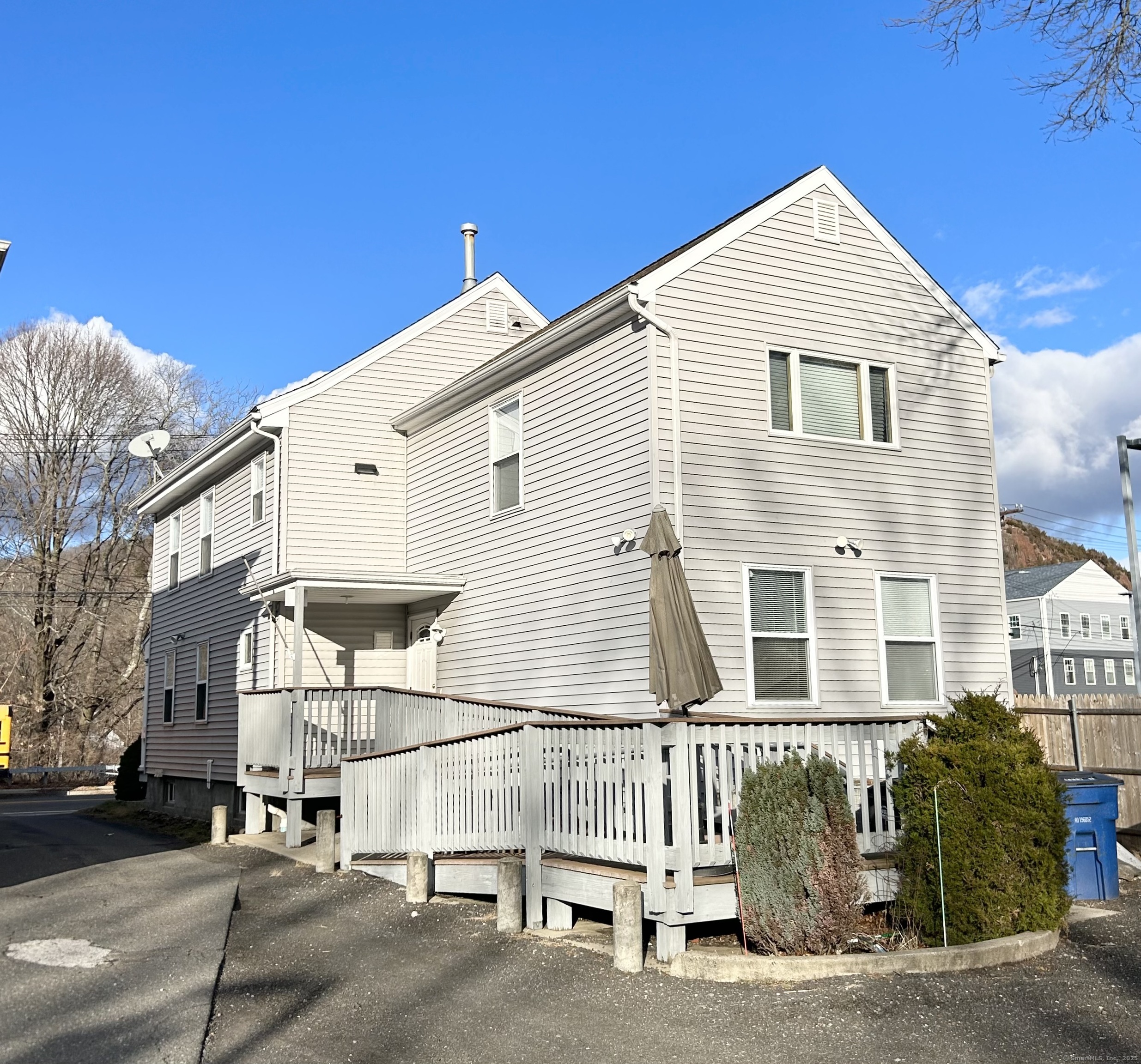 1112 Whalley Avenue 1