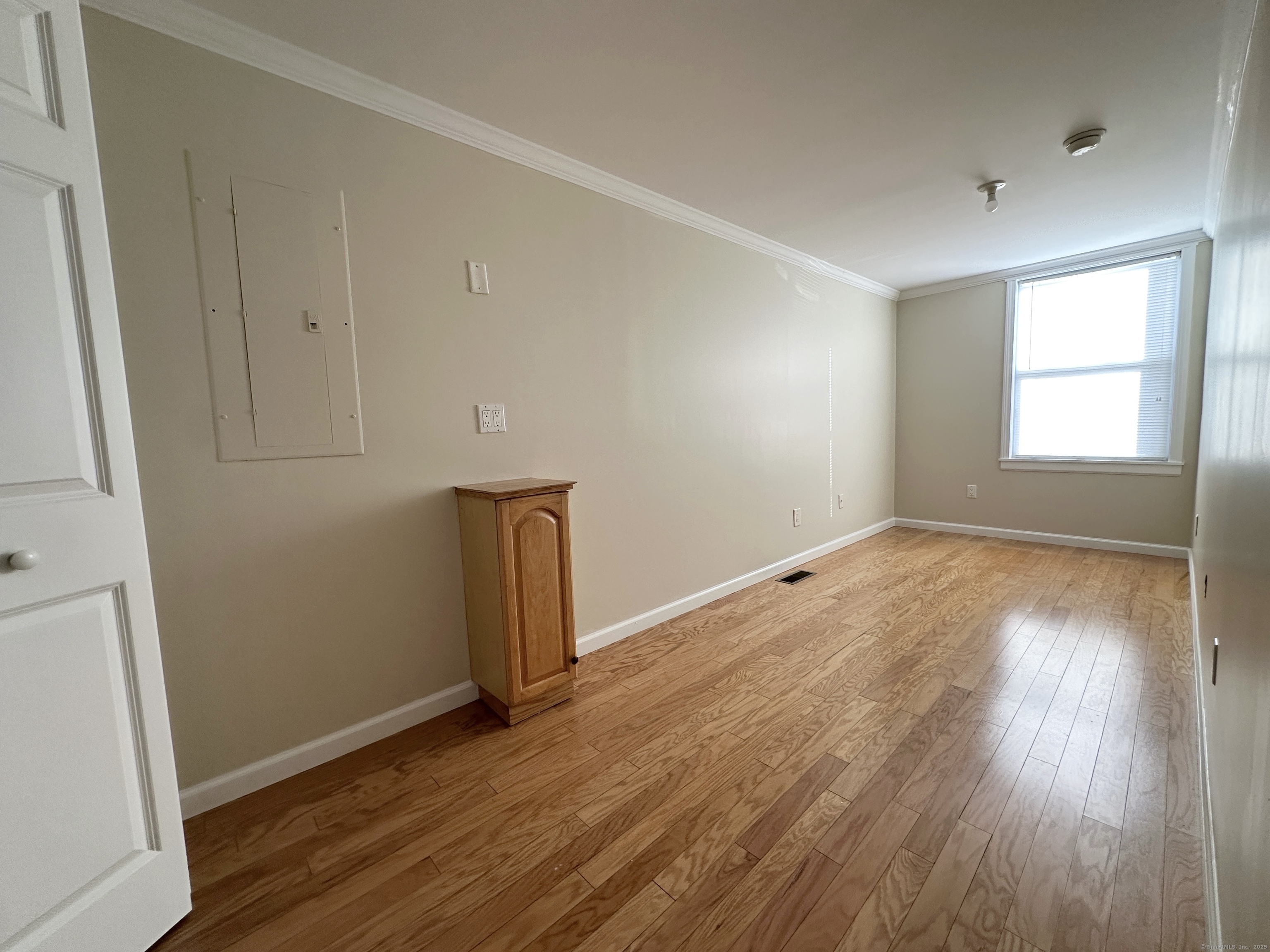 1112 Whalley Avenue 1