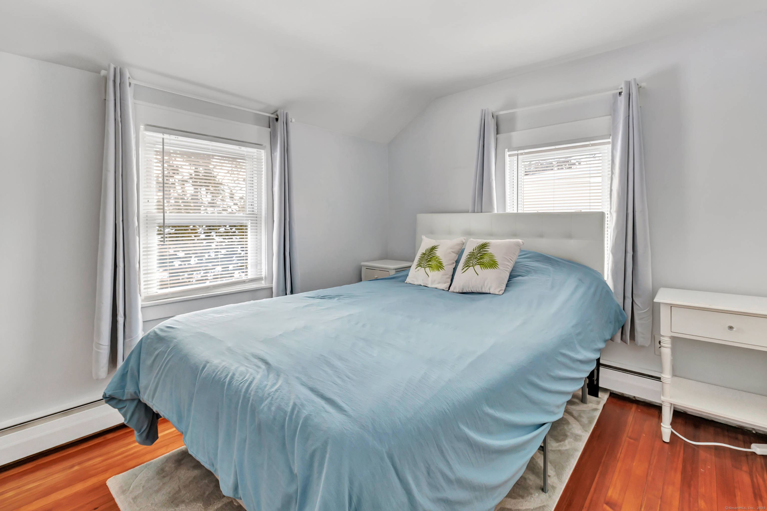 6 Richards Avenue