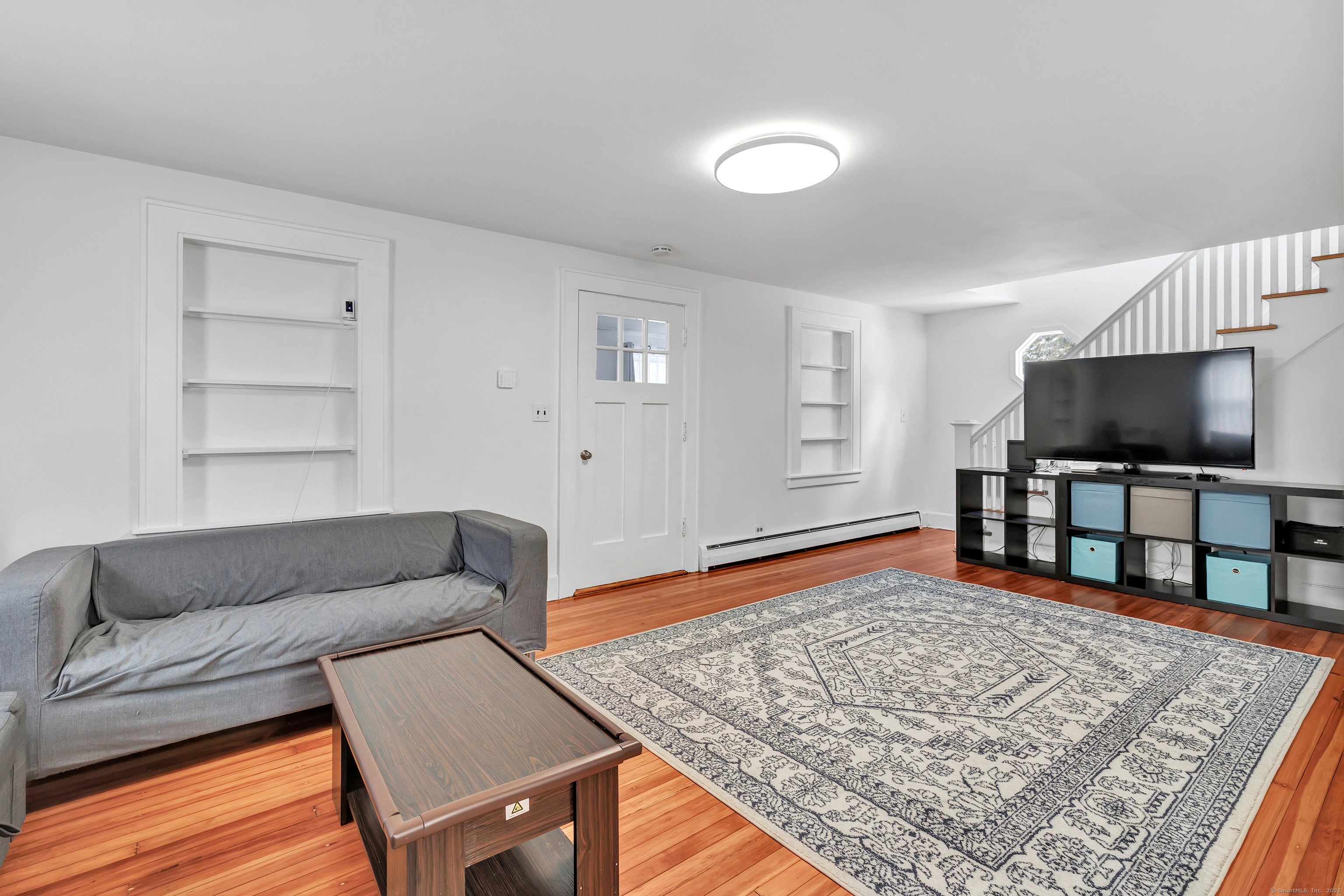 6 Richards Avenue