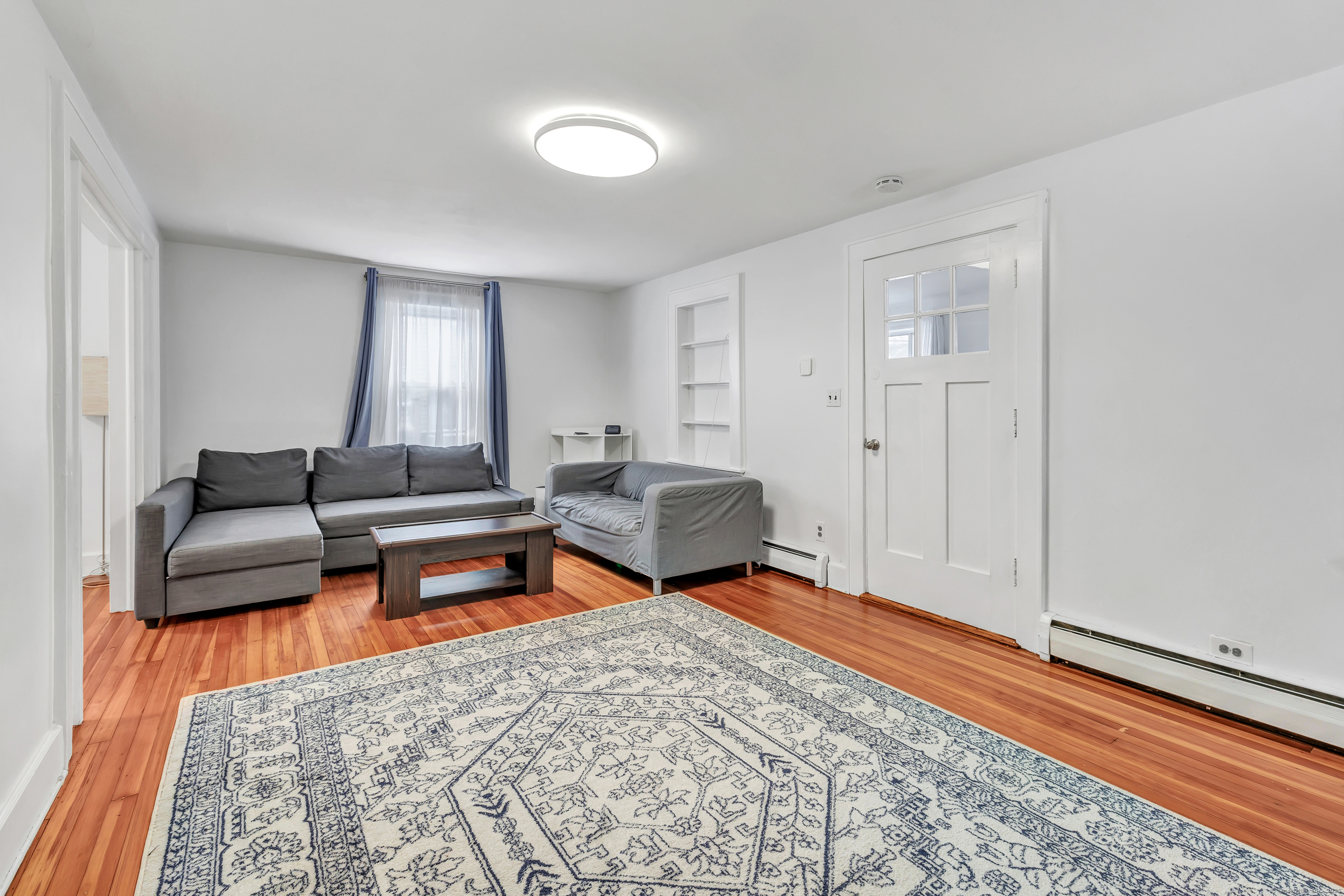6 Richards Avenue