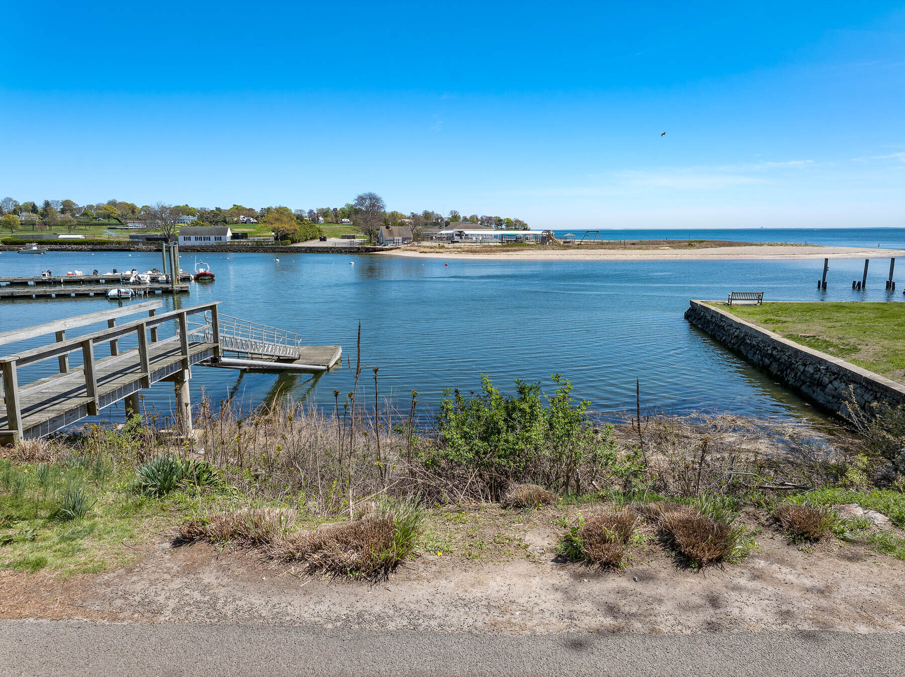 1060 Harbor Road