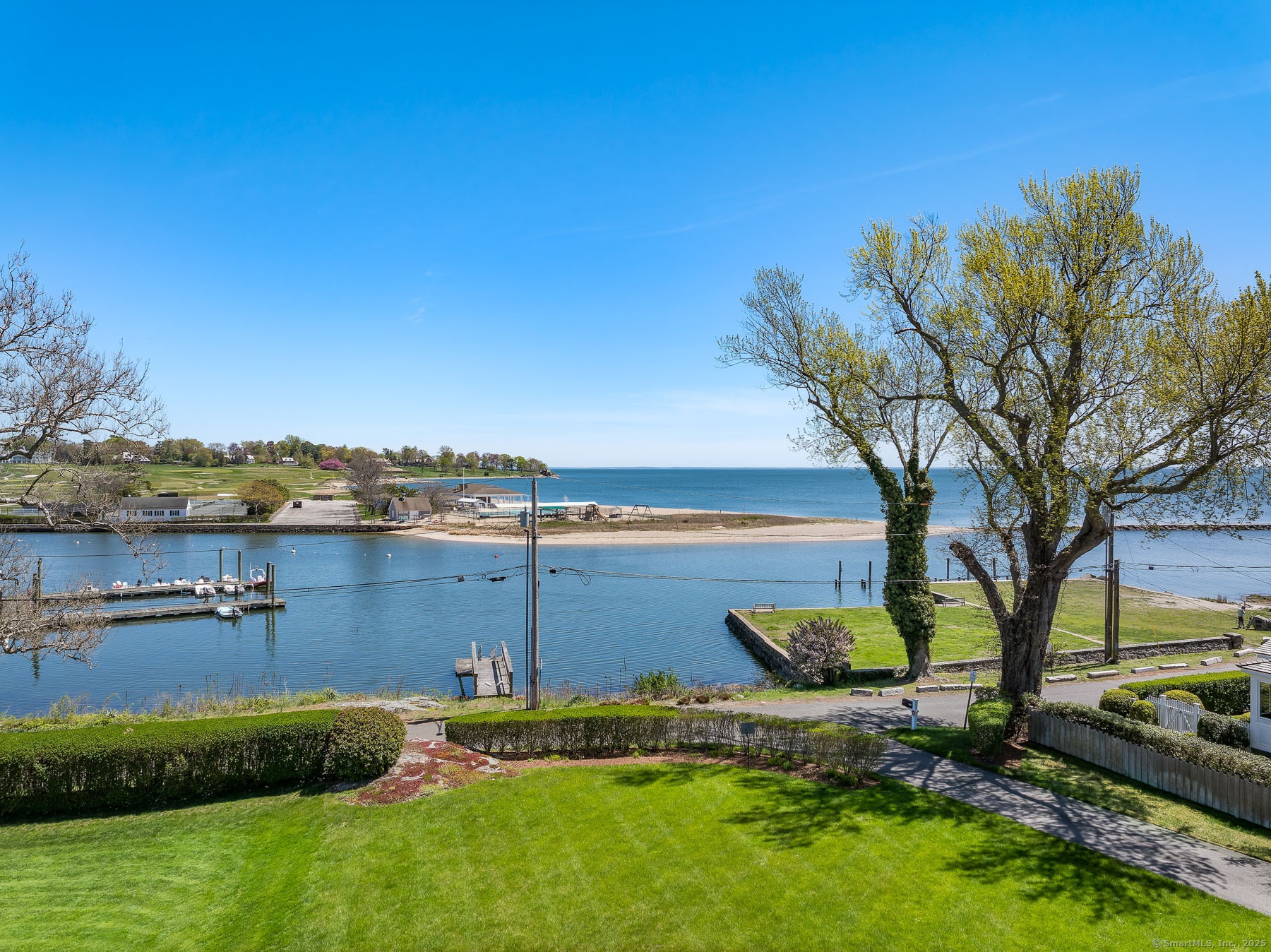 1060 Harbor Road
