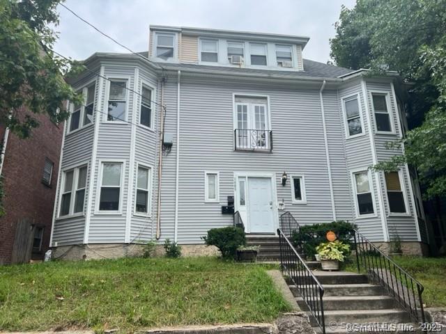 1605 Chapel Street