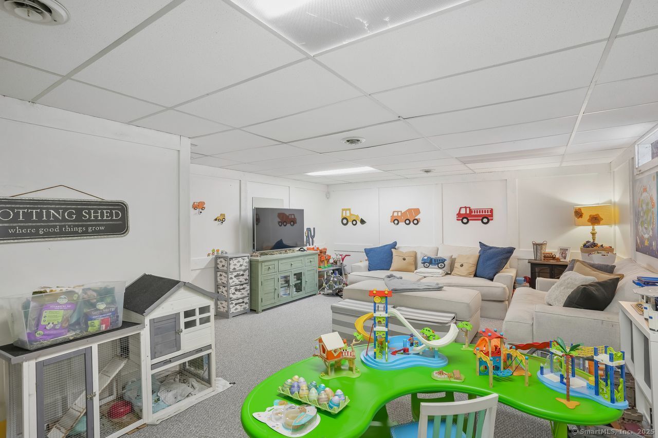 111 Fiddler Green Road Unit: B