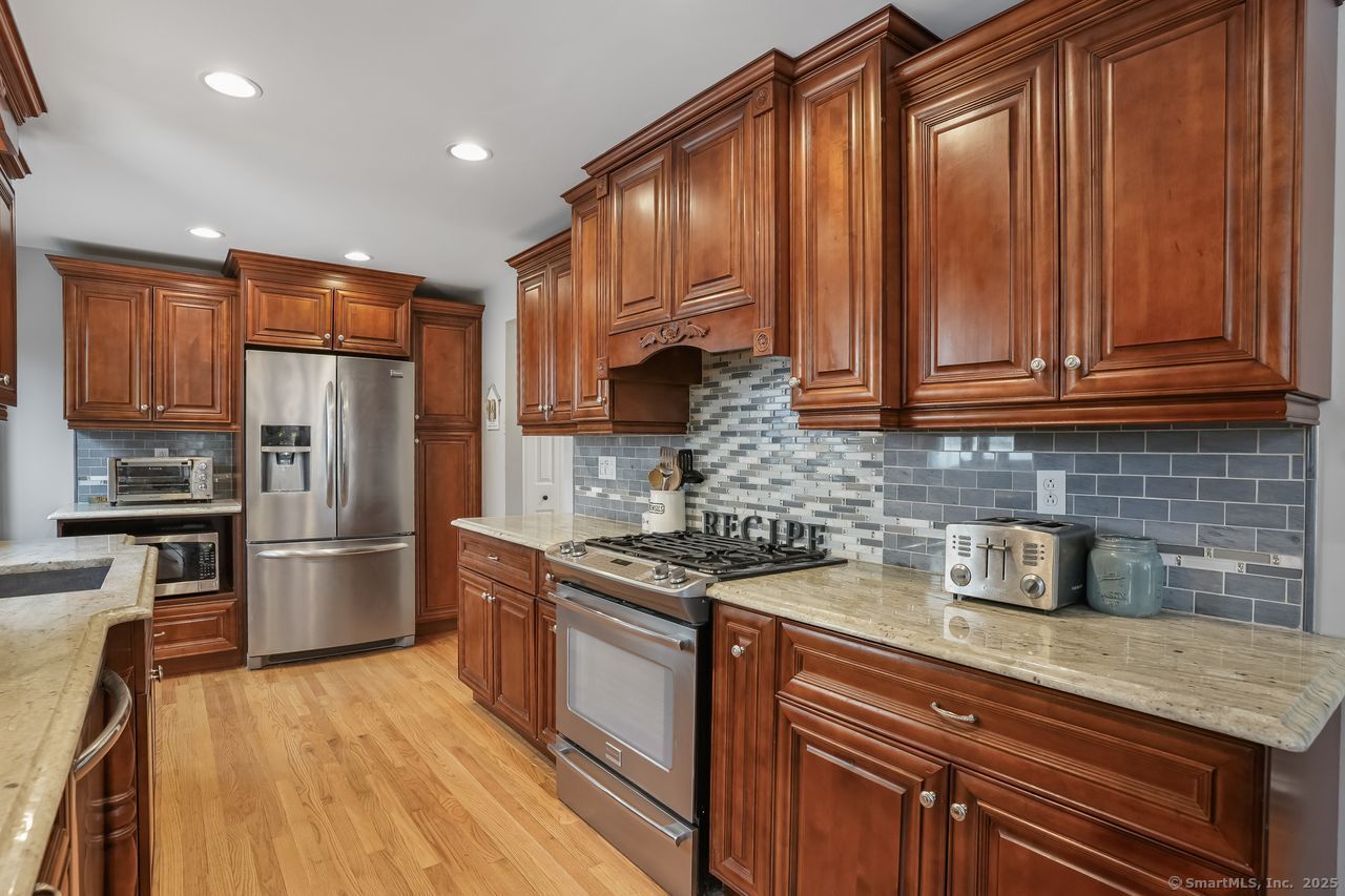 111 Fiddler Green Road Unit: B