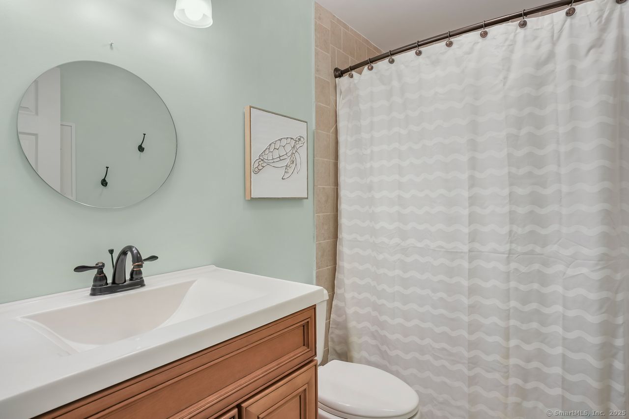 111 Fiddler Green Road Unit: B