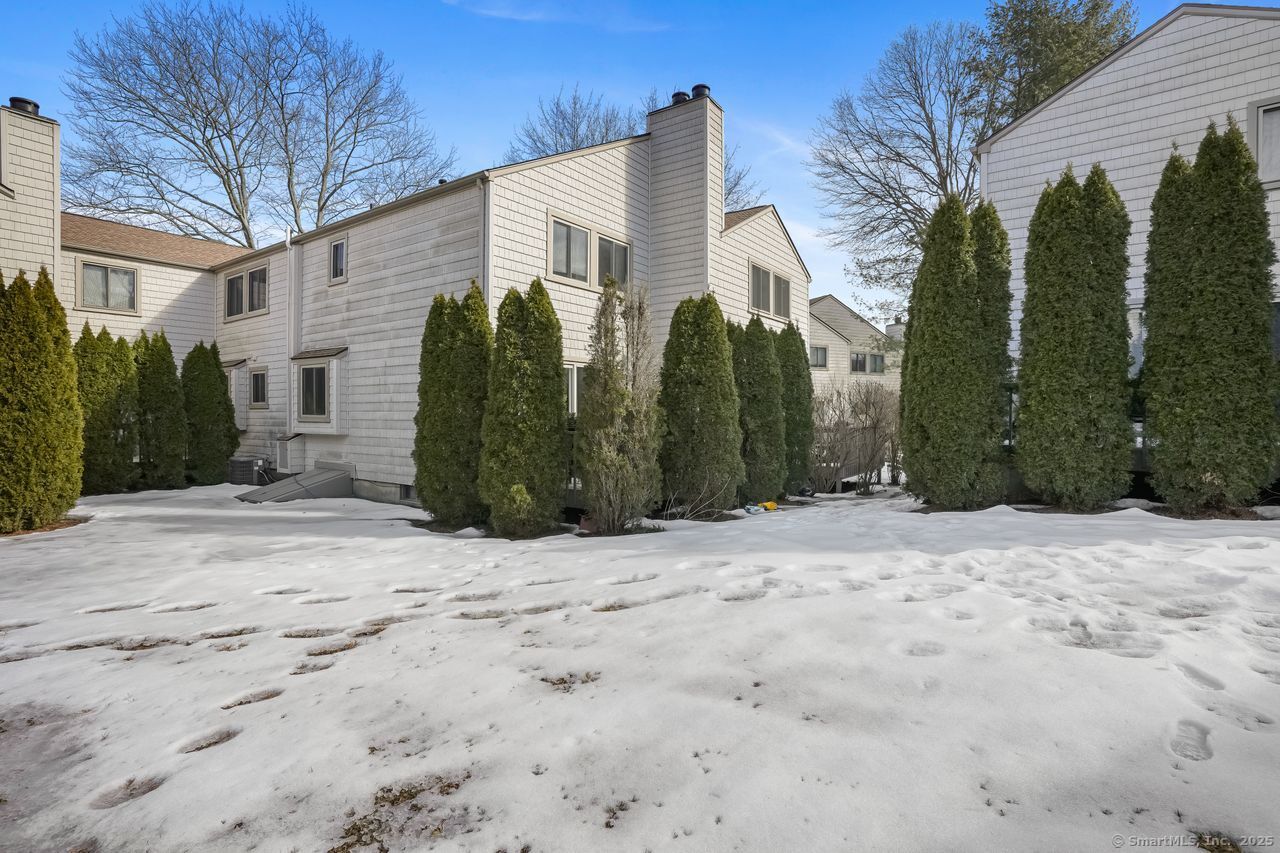 111 Fiddler Green Road Unit: B