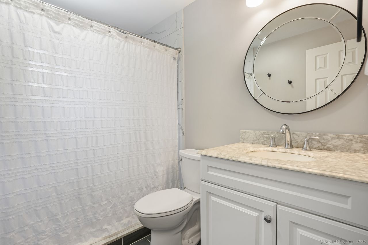 111 Fiddler Green Road Unit: B
