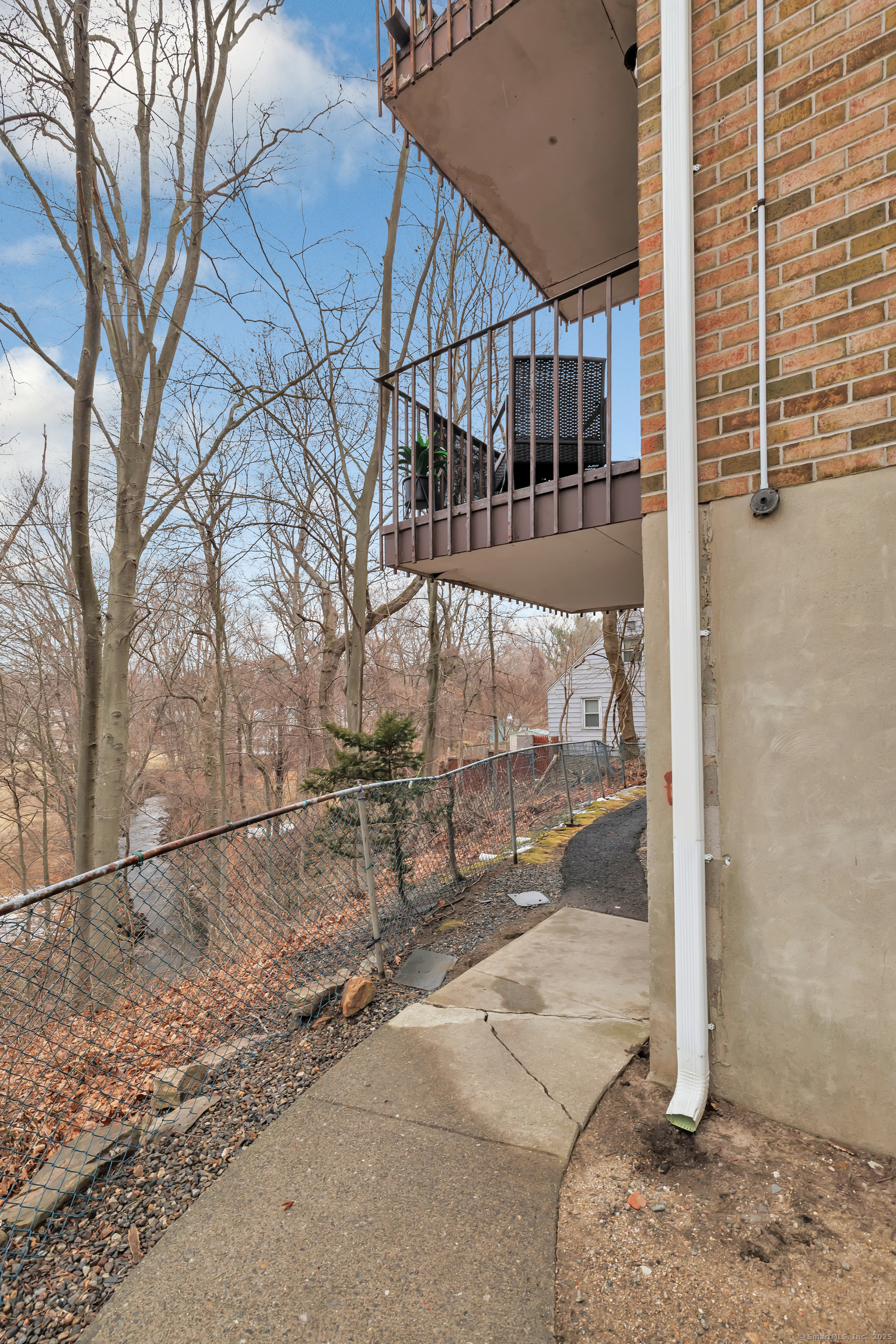 183 Kennedy Drive 183
