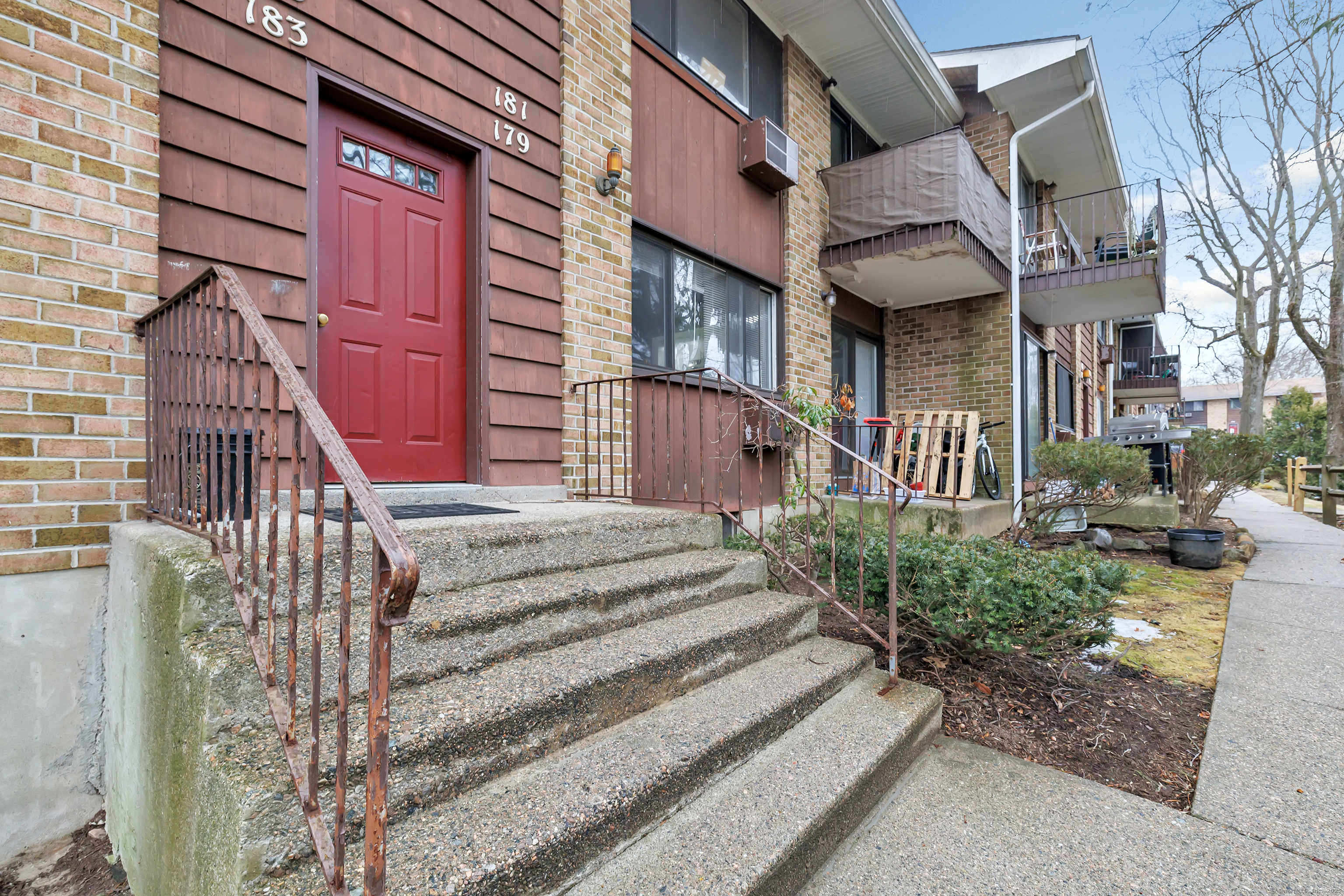 183 Kennedy Drive 183