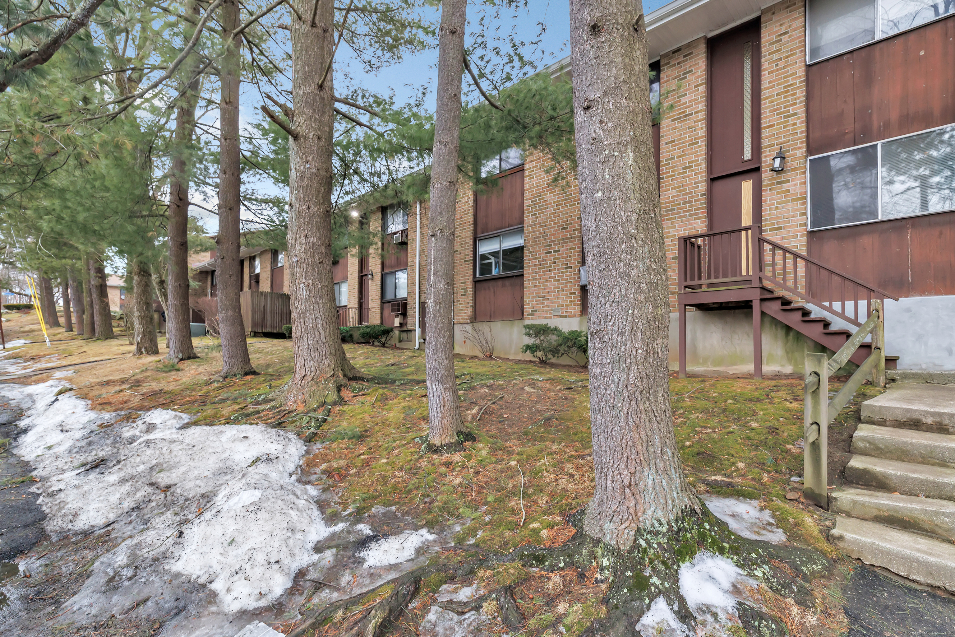 183 Kennedy Drive 183