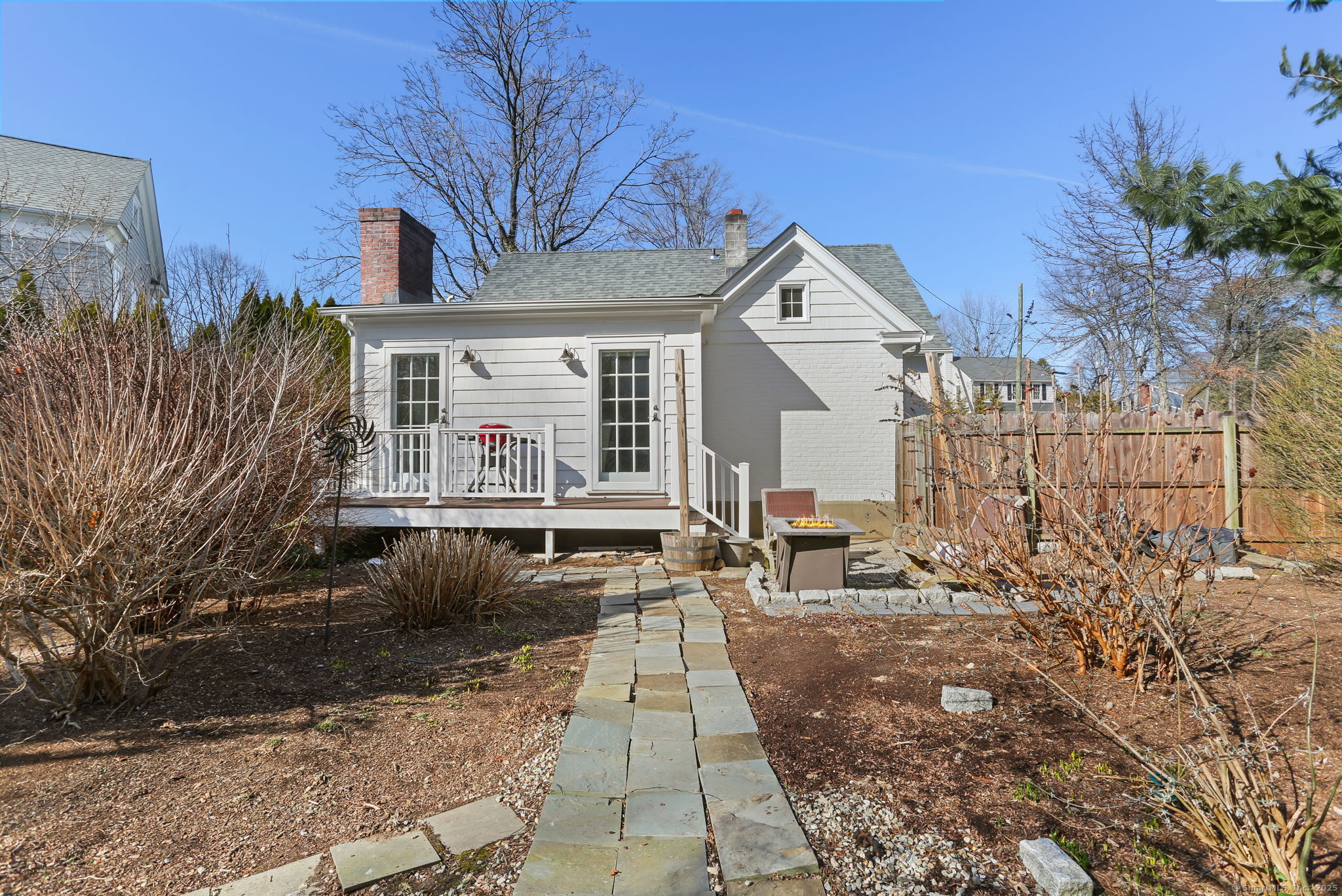 1215 Unquowa Road West