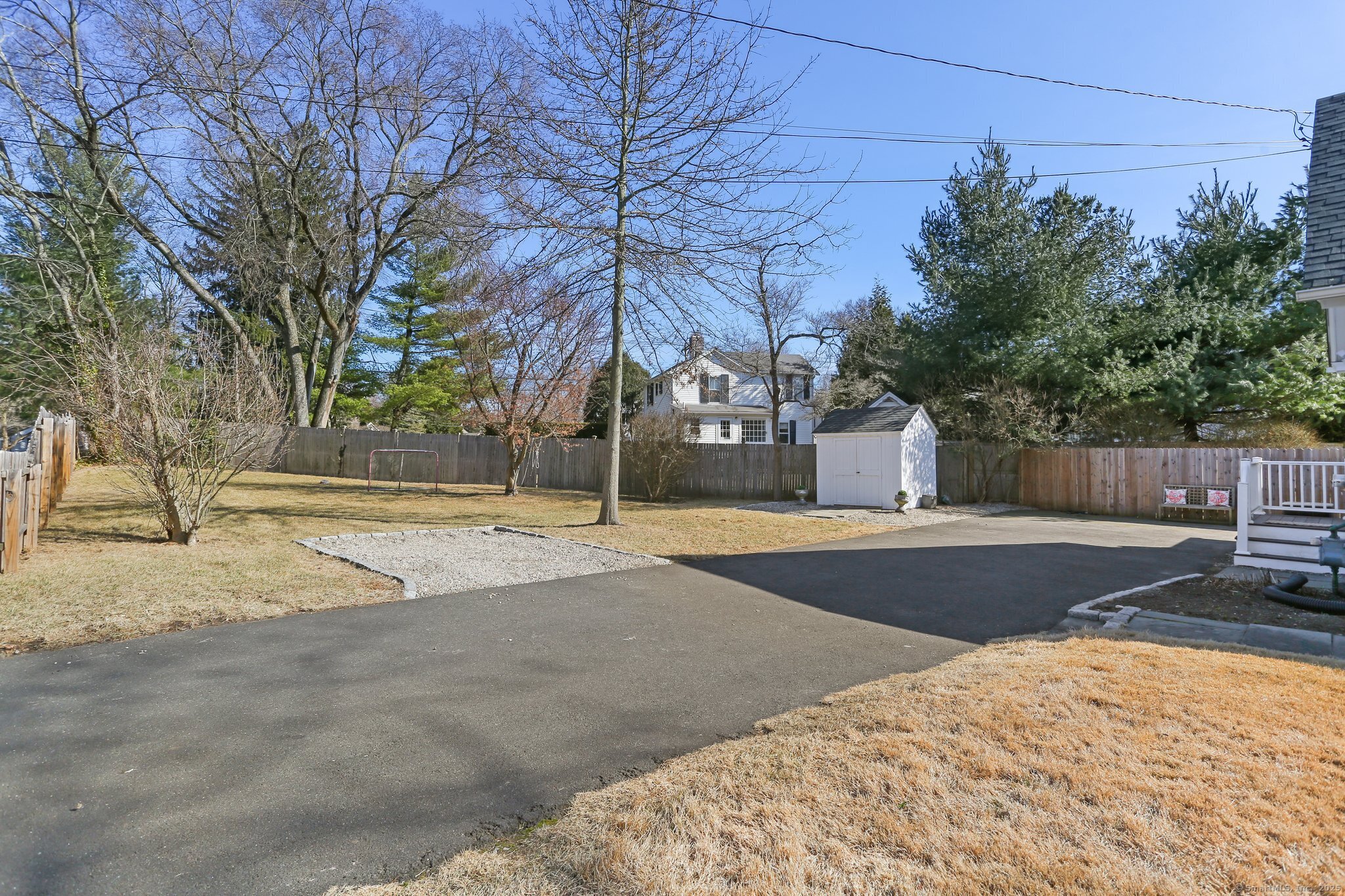 1215 Unquowa Road West