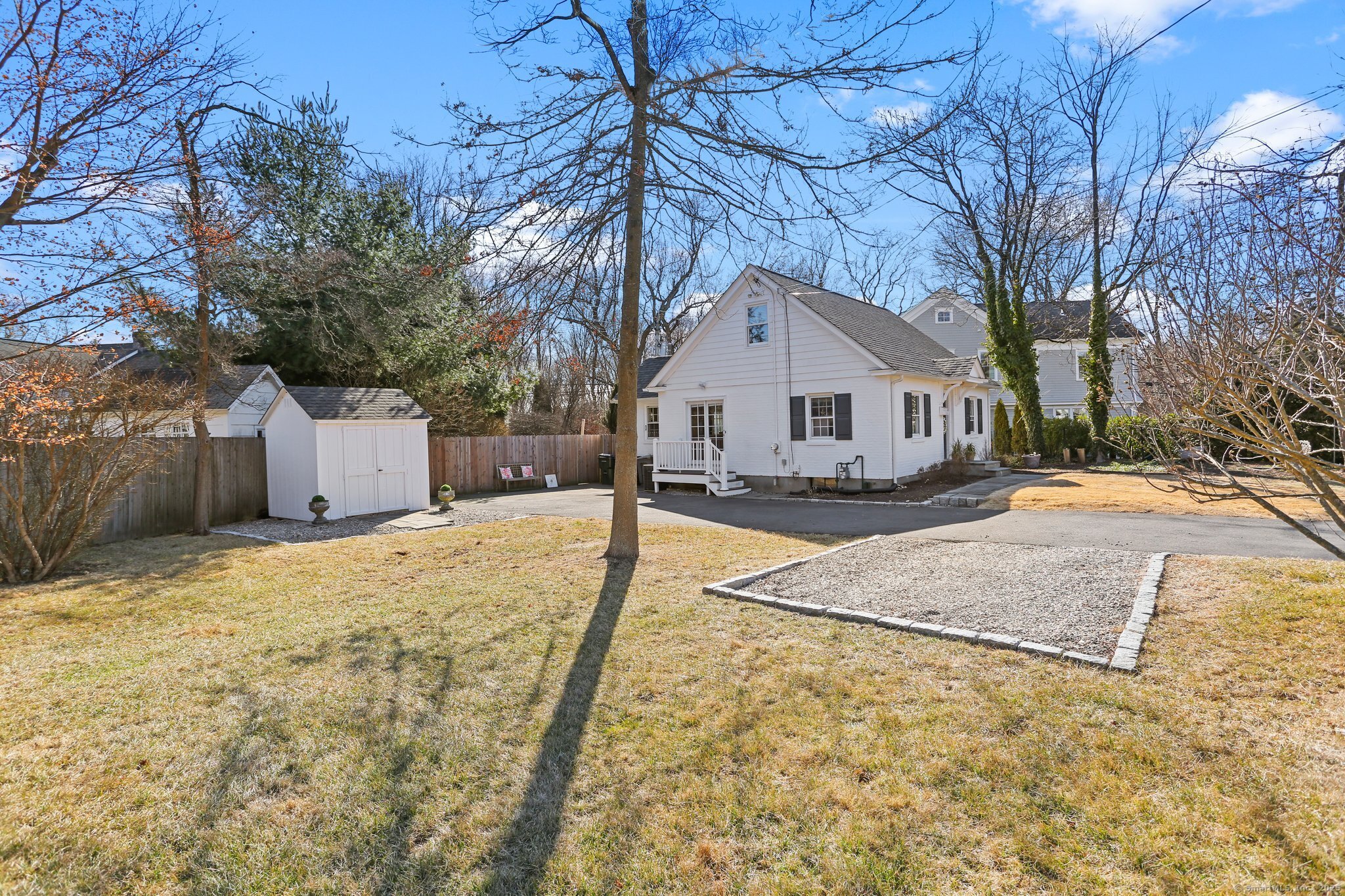 1215 Unquowa Road West
