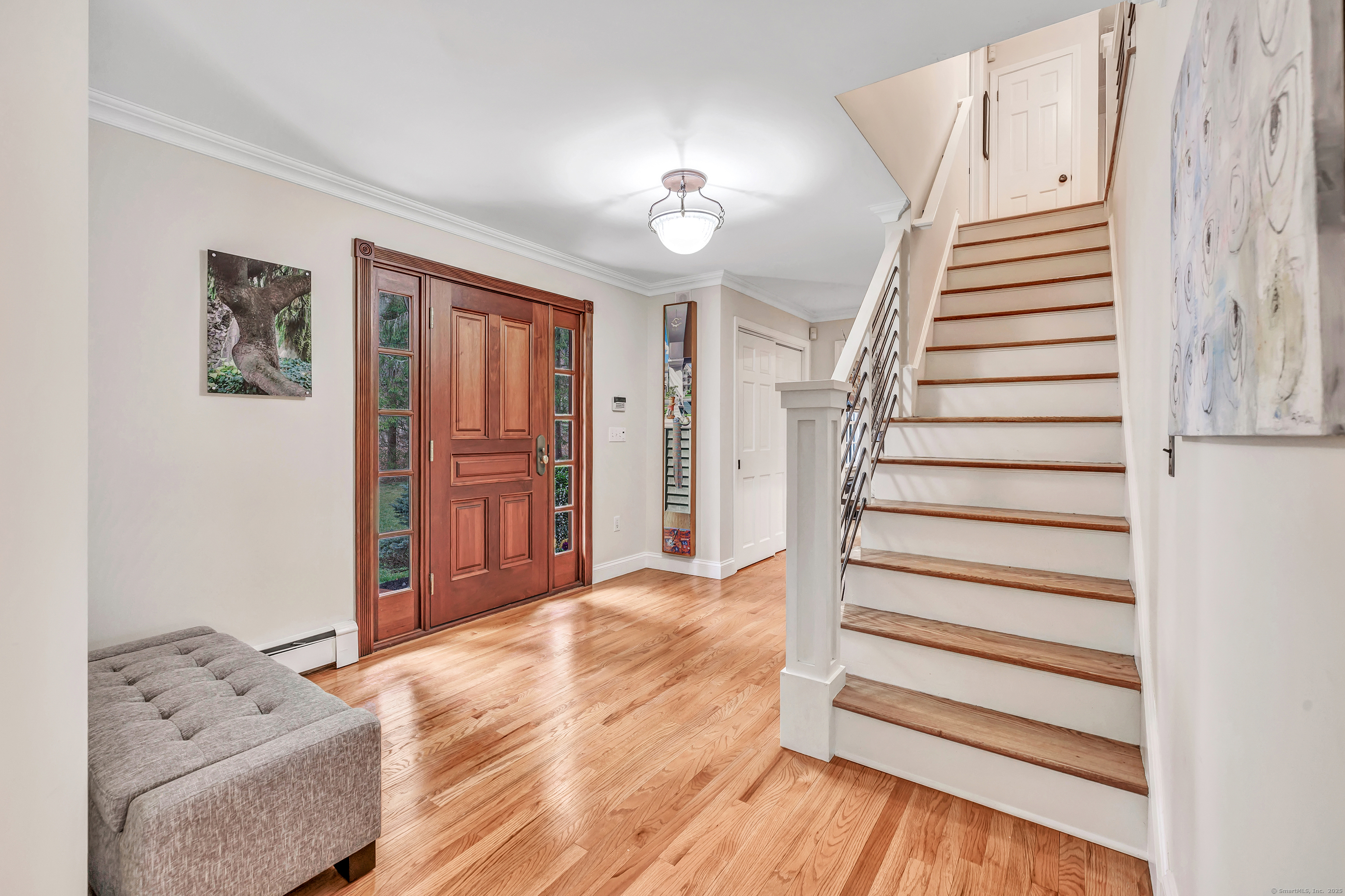 25 Lakeside Drive