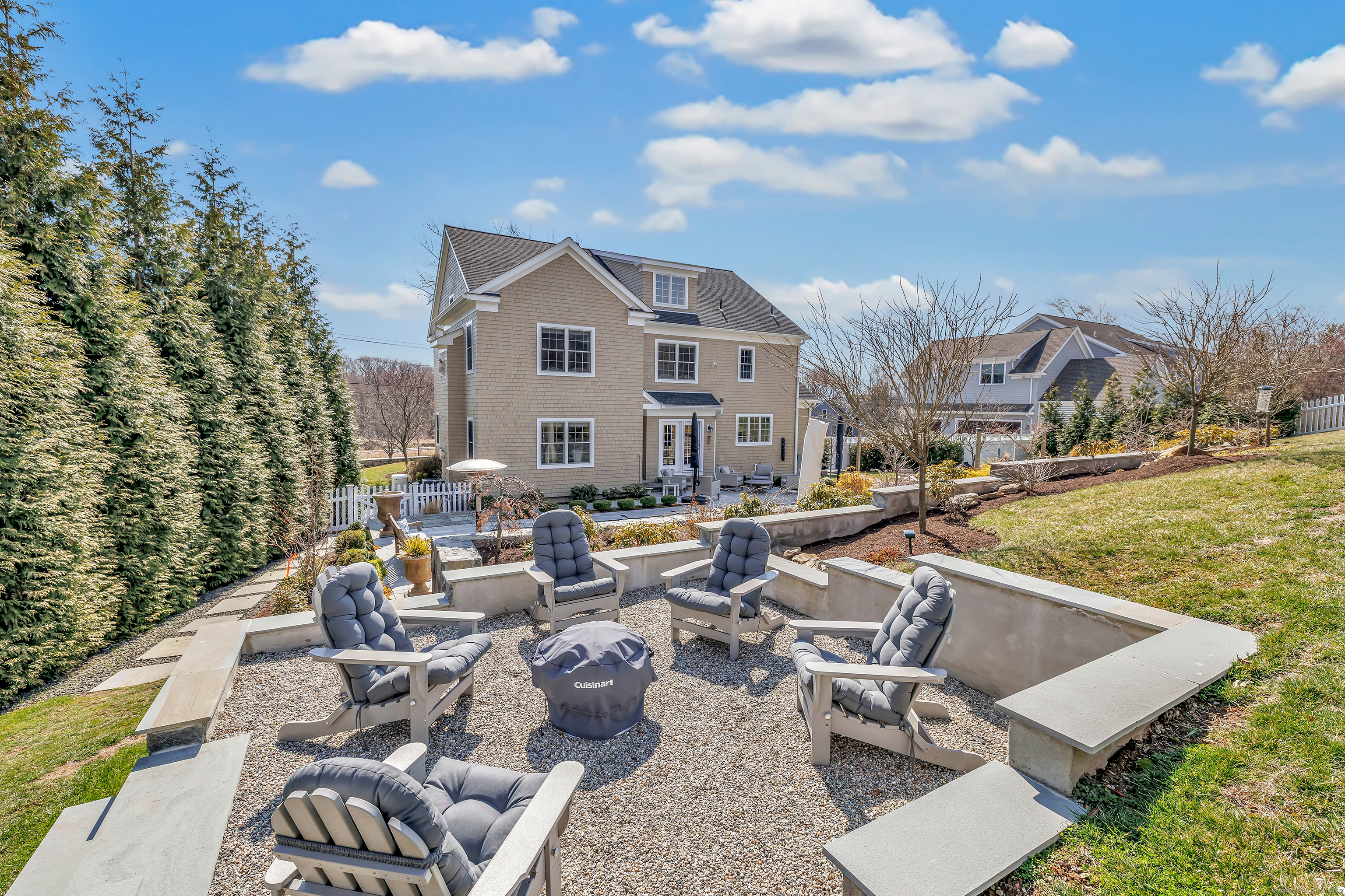 950 Mill Hill Terrace