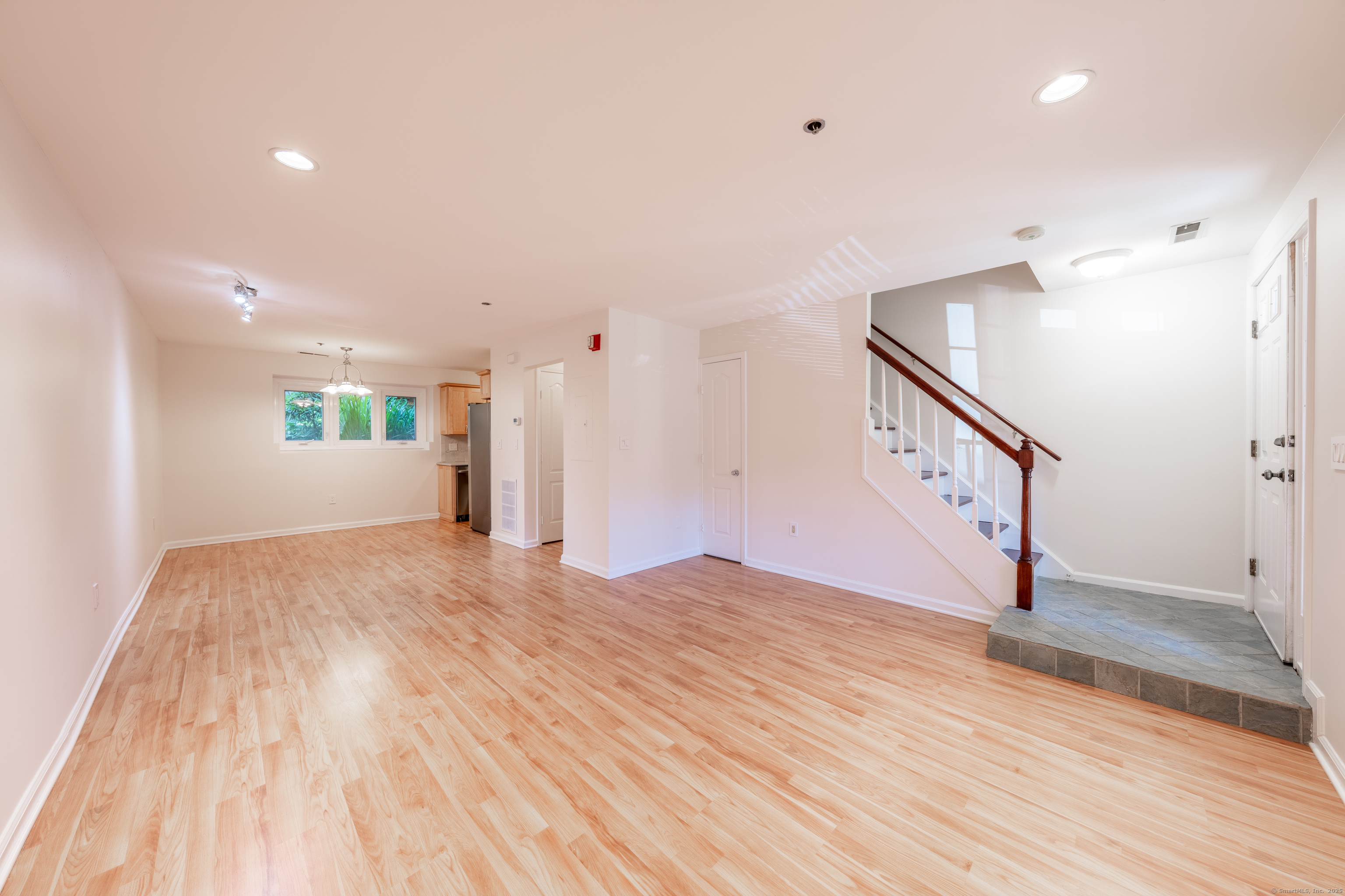 7 Seir Hill Road 13