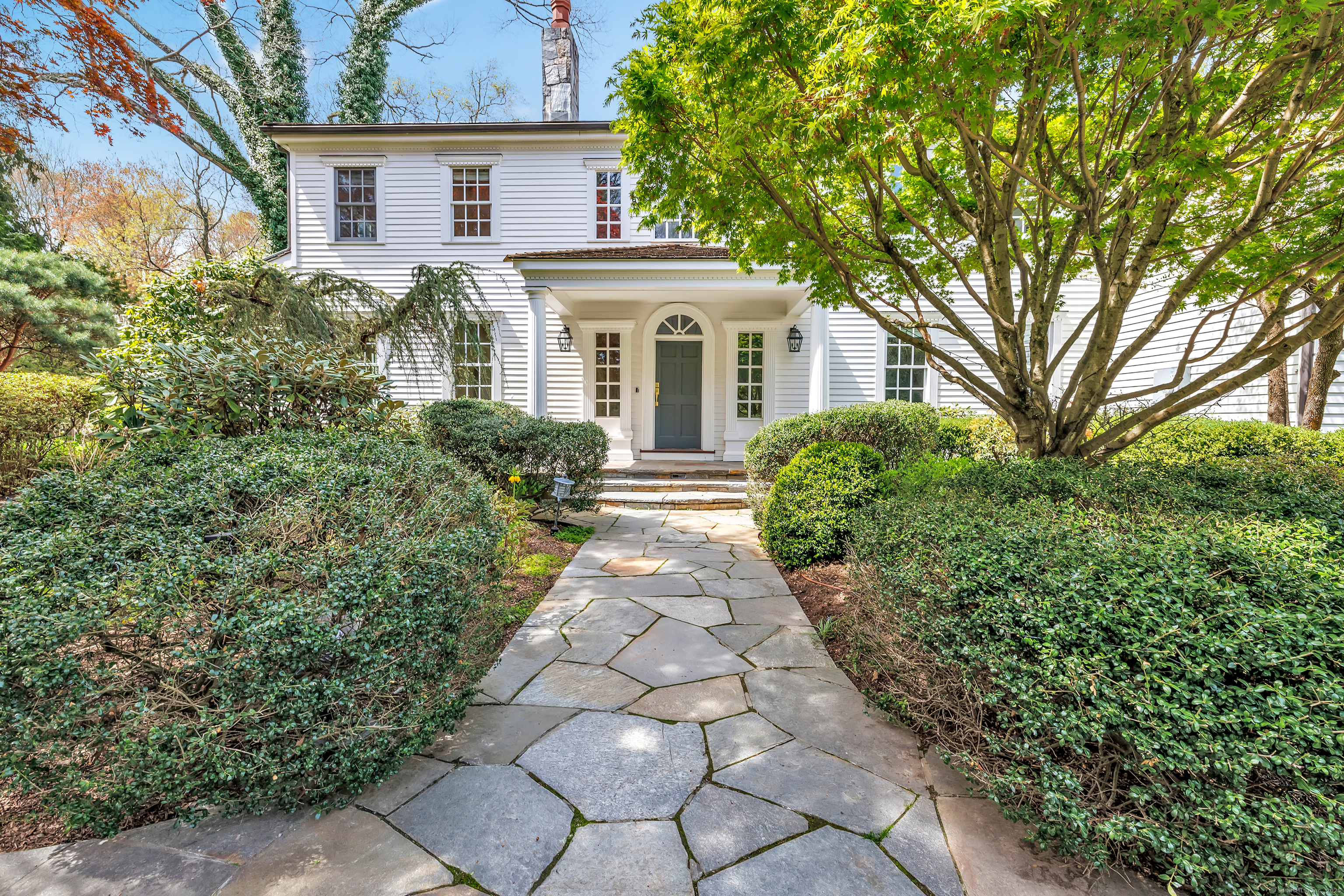 83 Easton Road