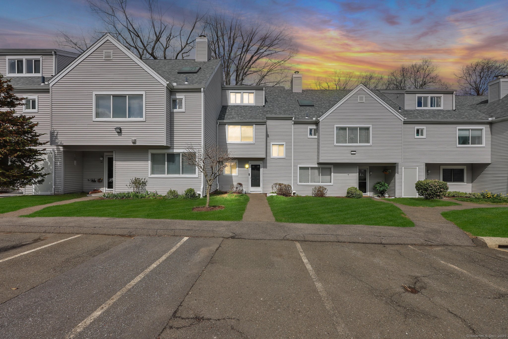 64 Country Place Unit: 64