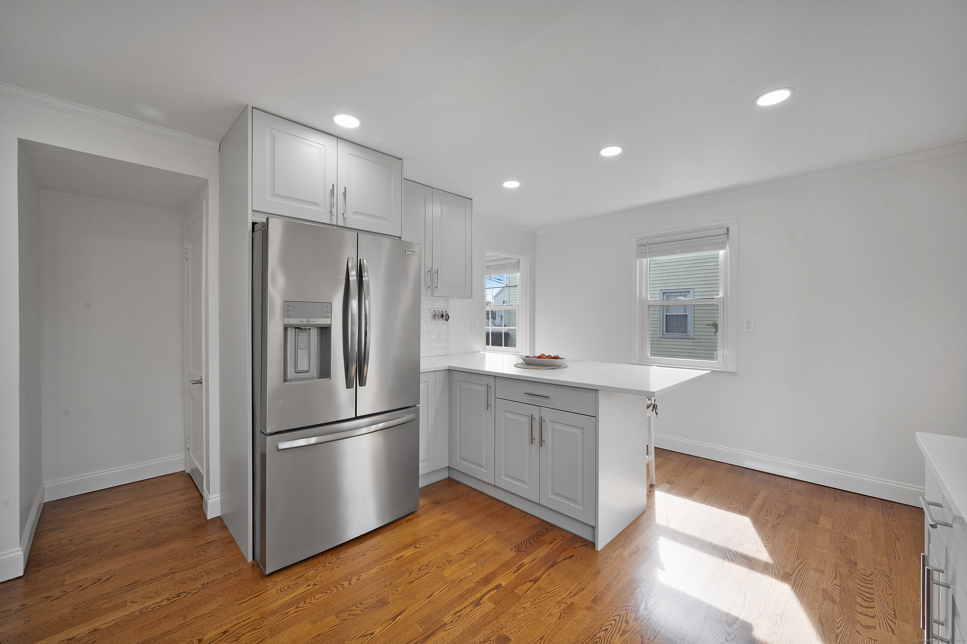 686 Reef Road