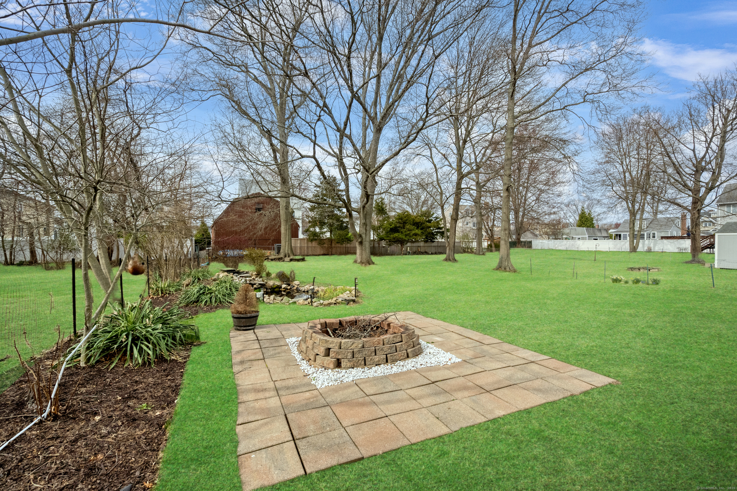 686 Reef Road