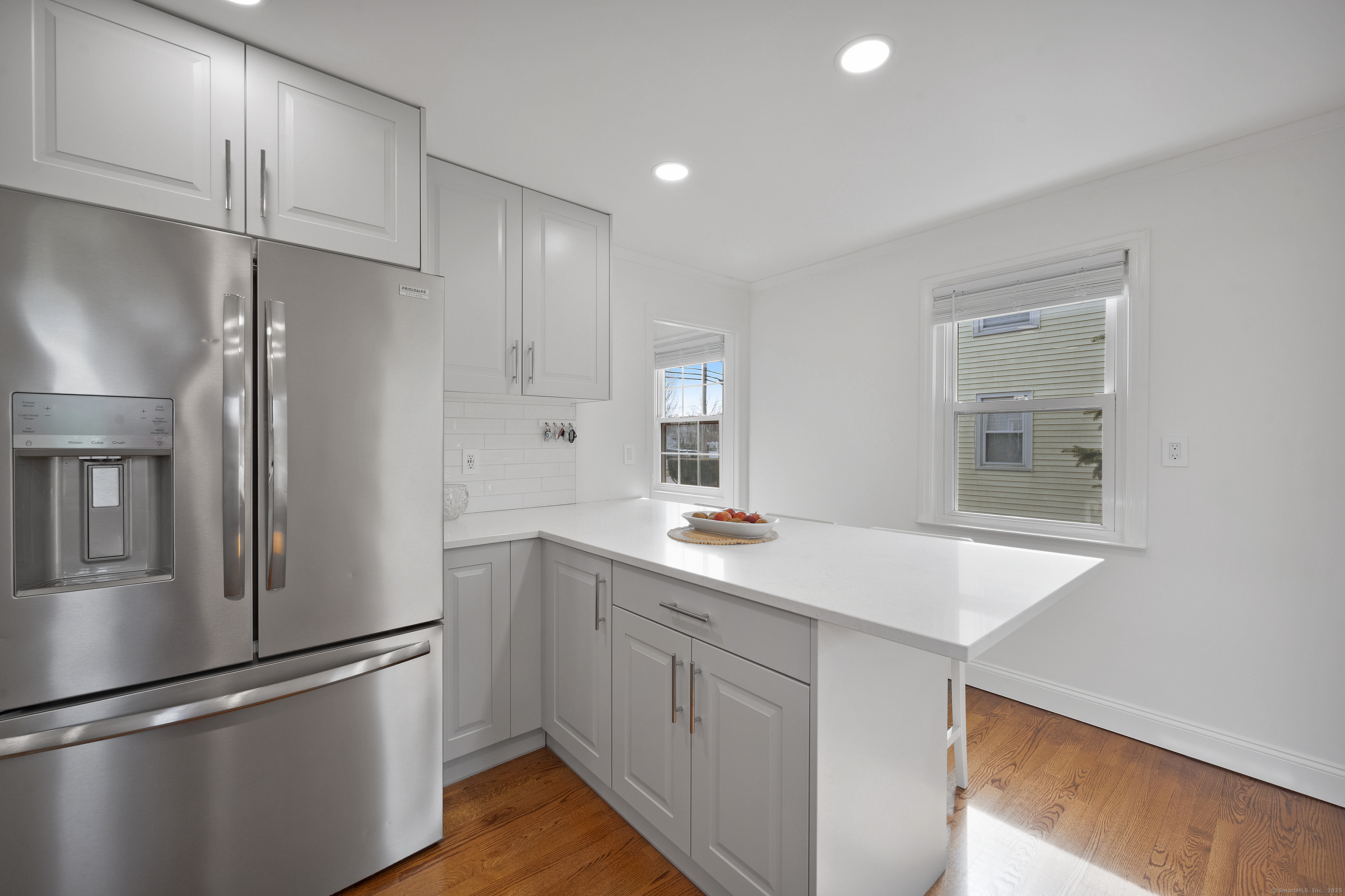 686 Reef Road